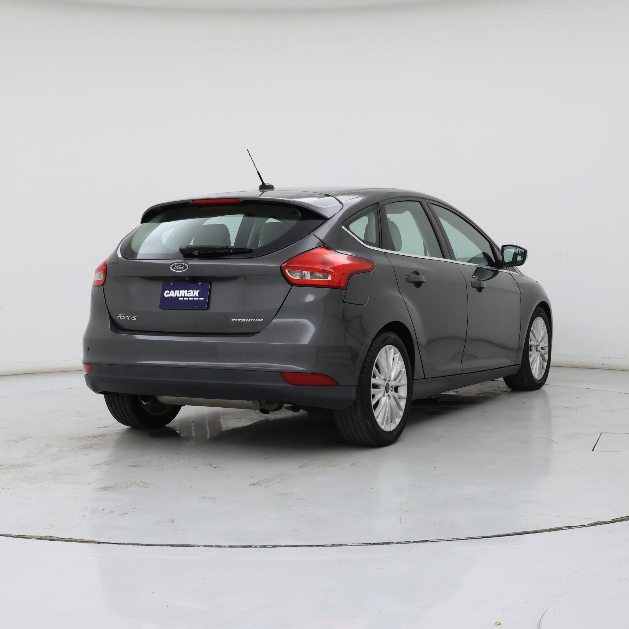 Thumbnail: 2016 Ford Focus - 8