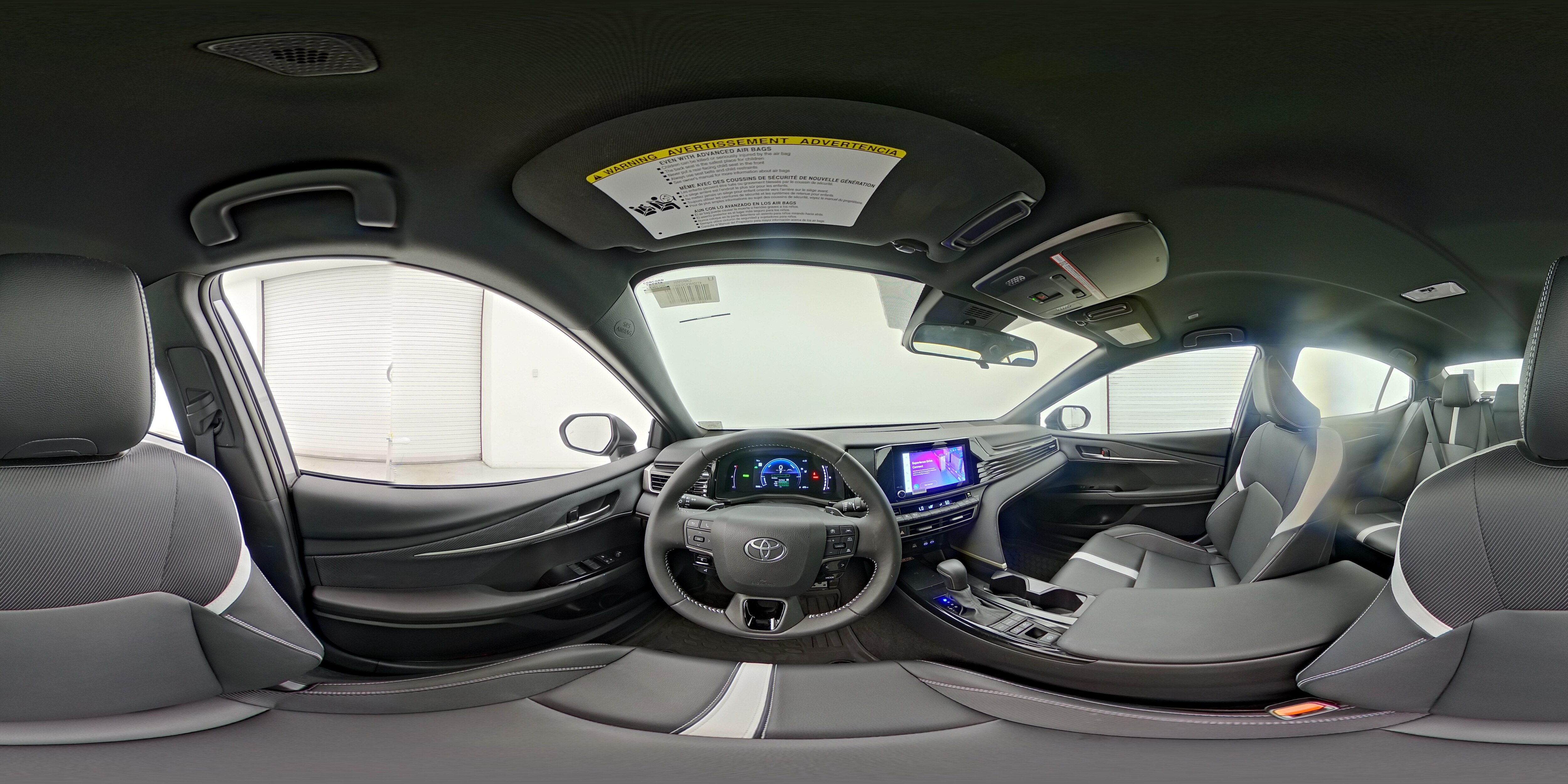 2025 Toyota Camry SE - Photo 26