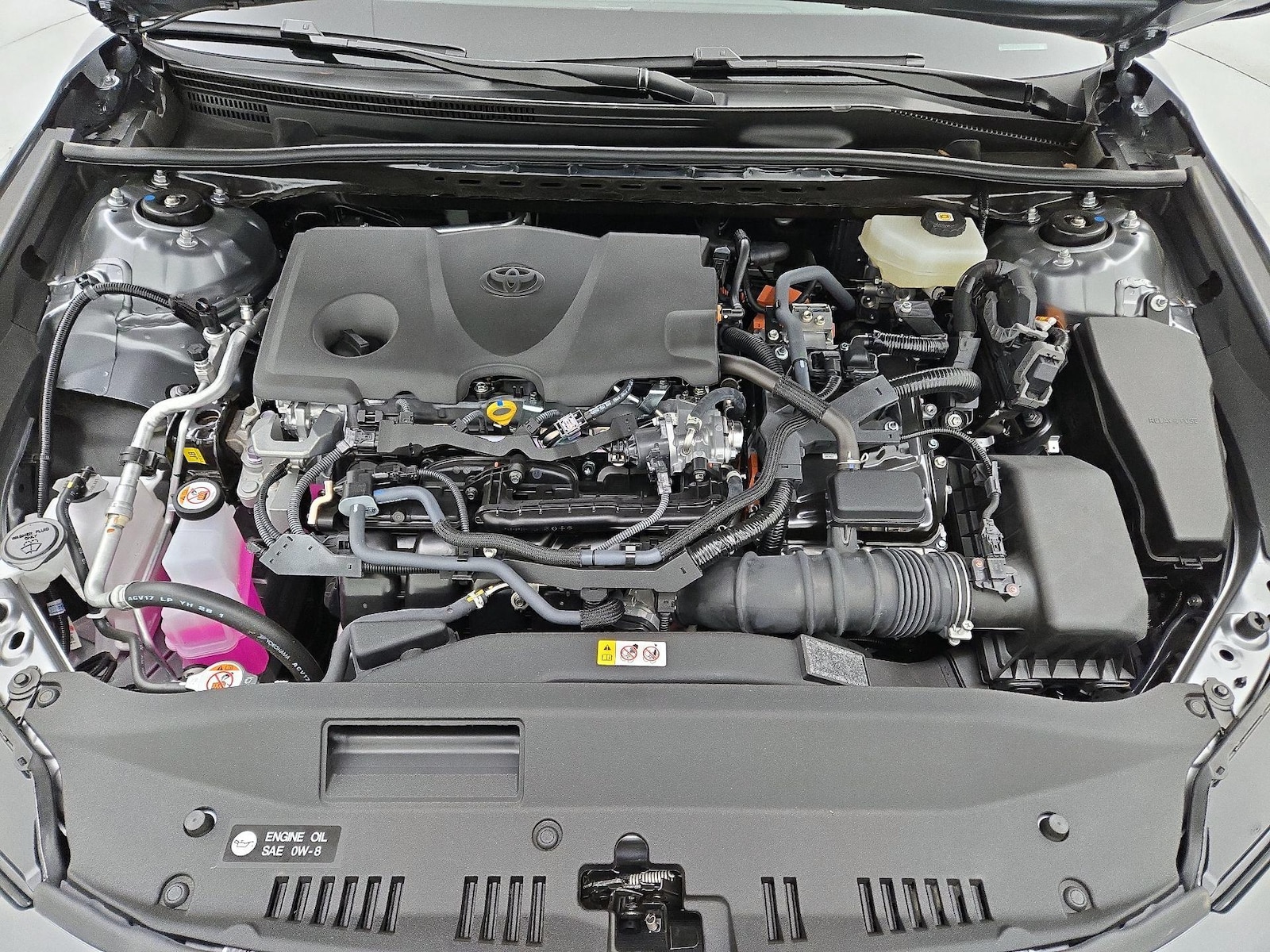 2025 Toyota Camry SE - Photo 22