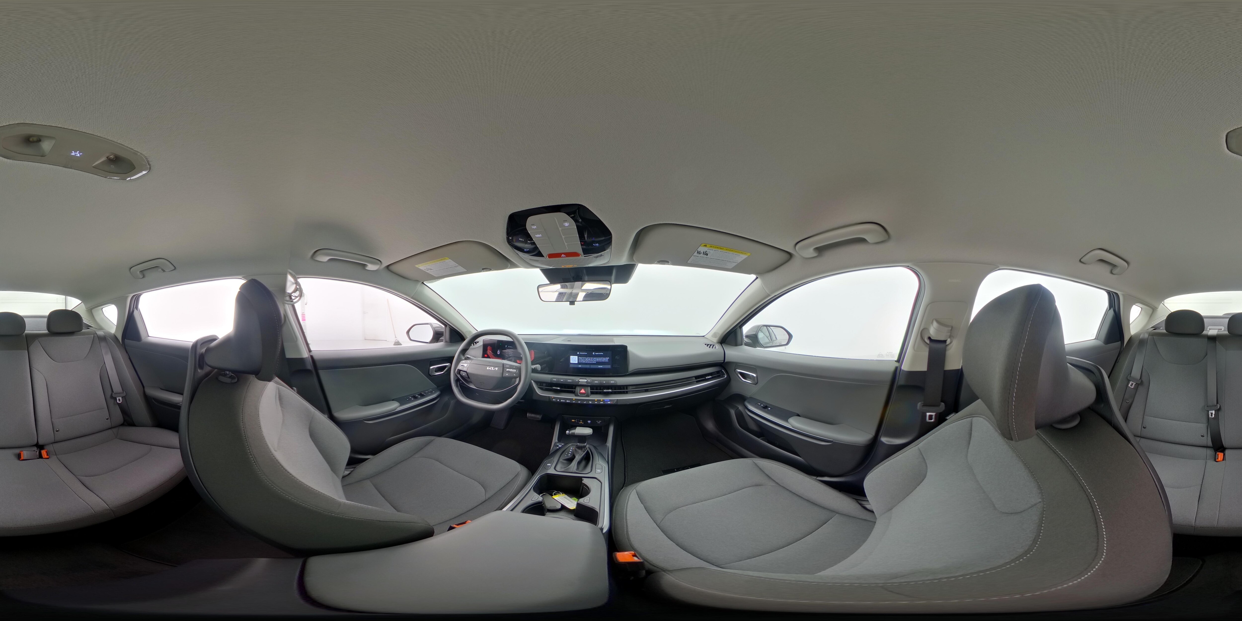 2025 Kia K4 LXS - Photo 24