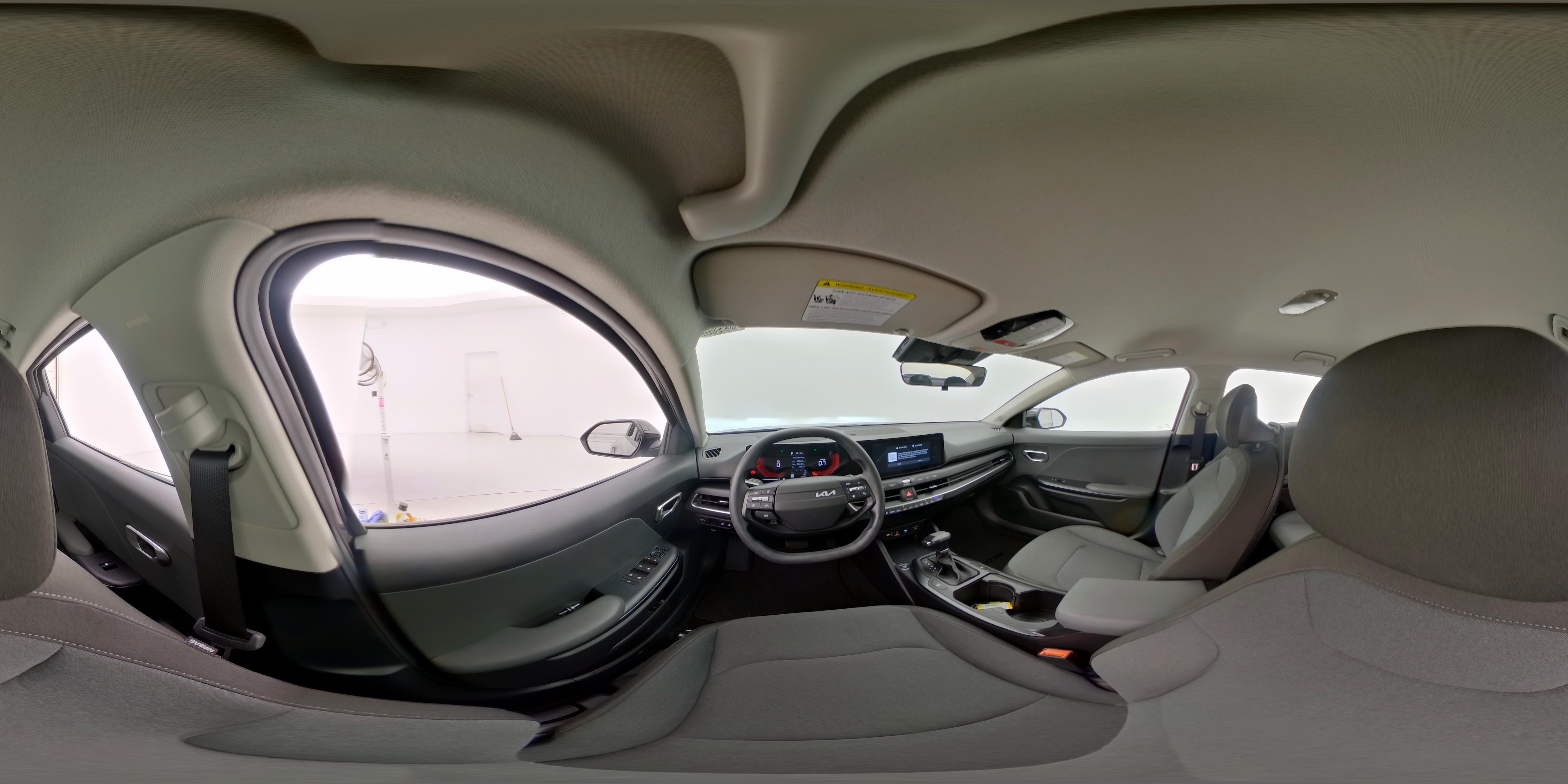 2025 Kia K4 LXS - Photo 26