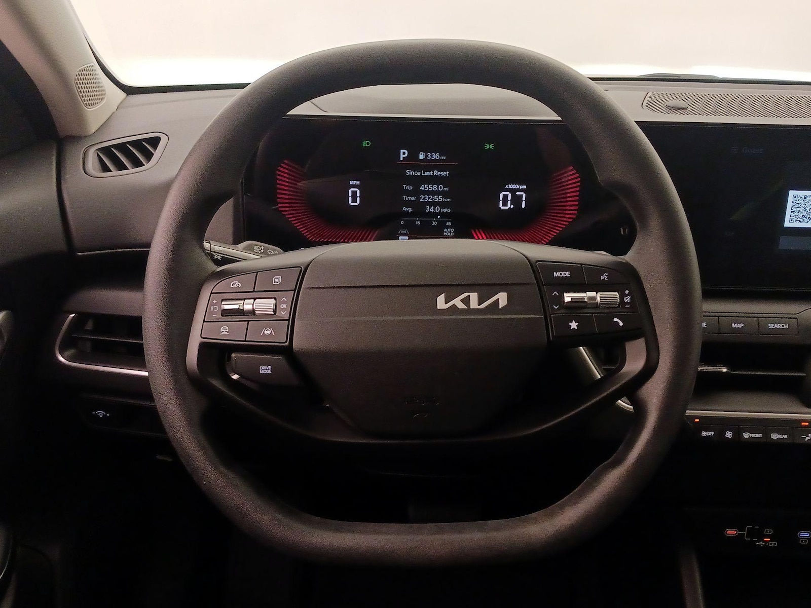 2025 Kia K4 LXS - Photo 11