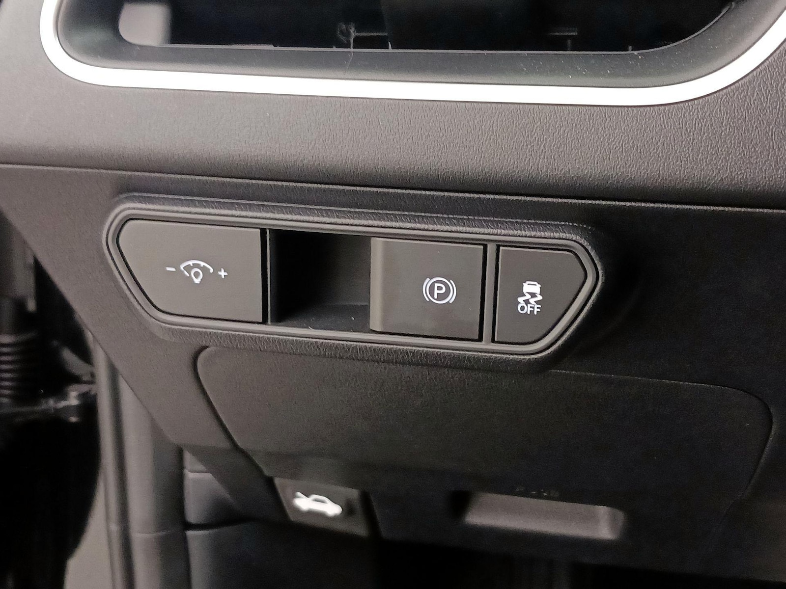 2025 Kia K4 LXS - Photo 14
