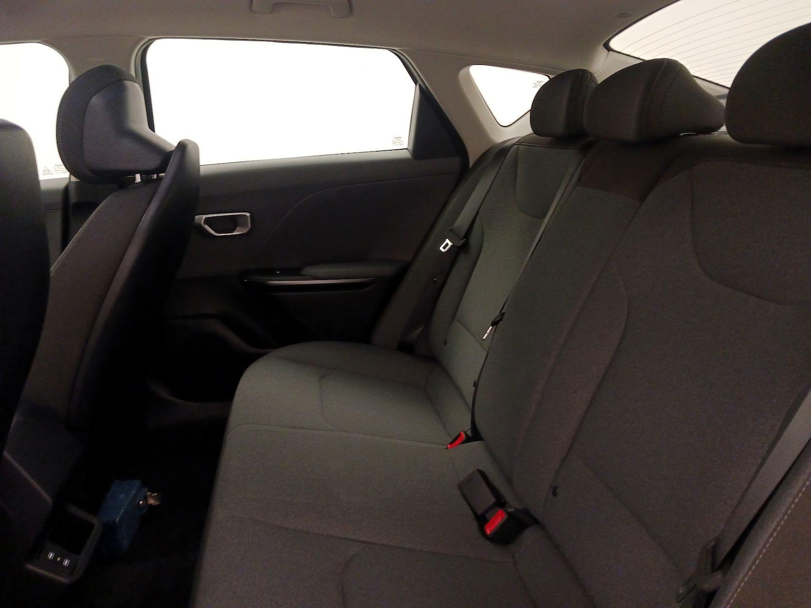 2025 Kia K4 LXS - Photo 20