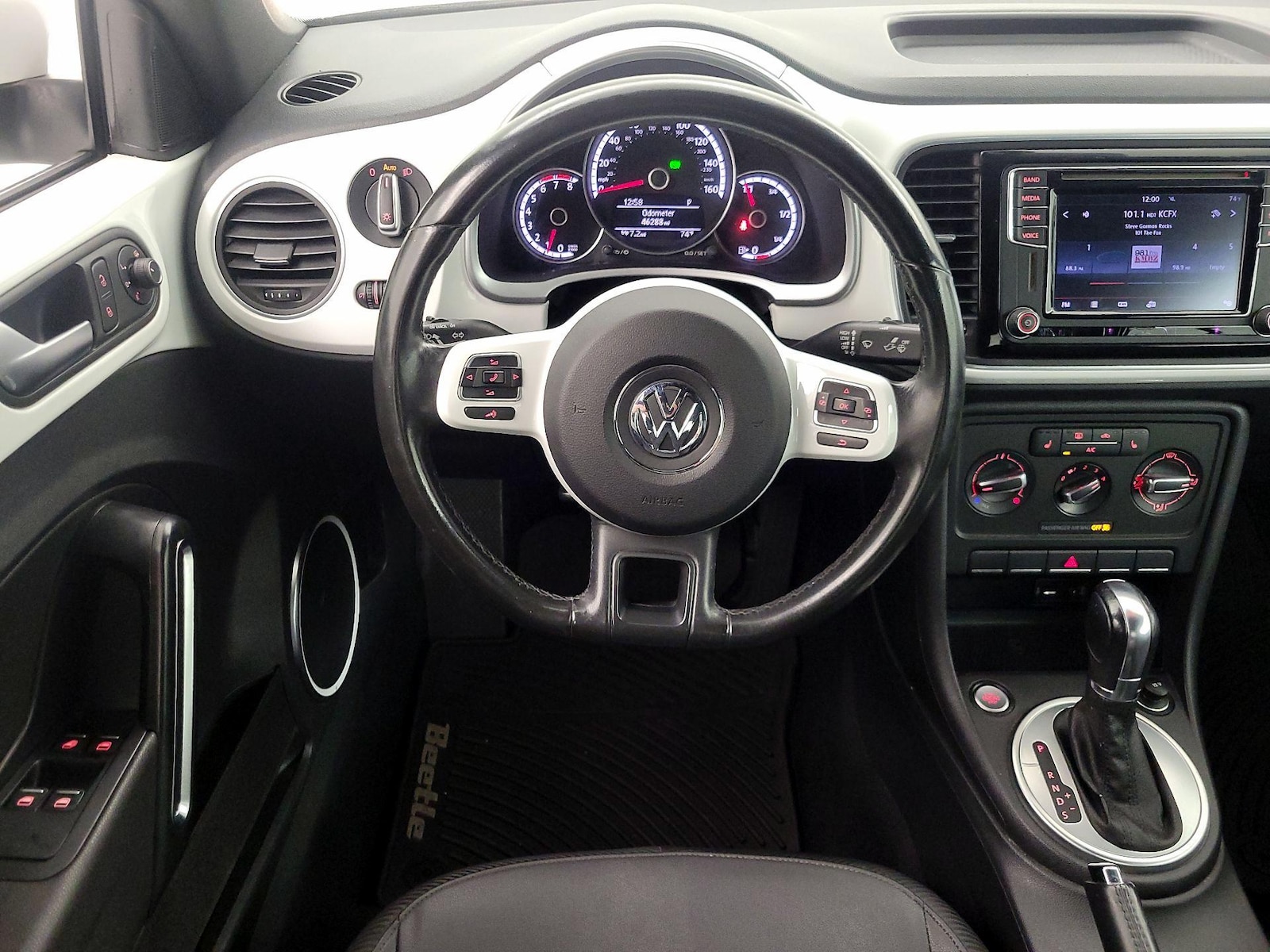 2016 Volkswagen Beetle SE - Photo 11