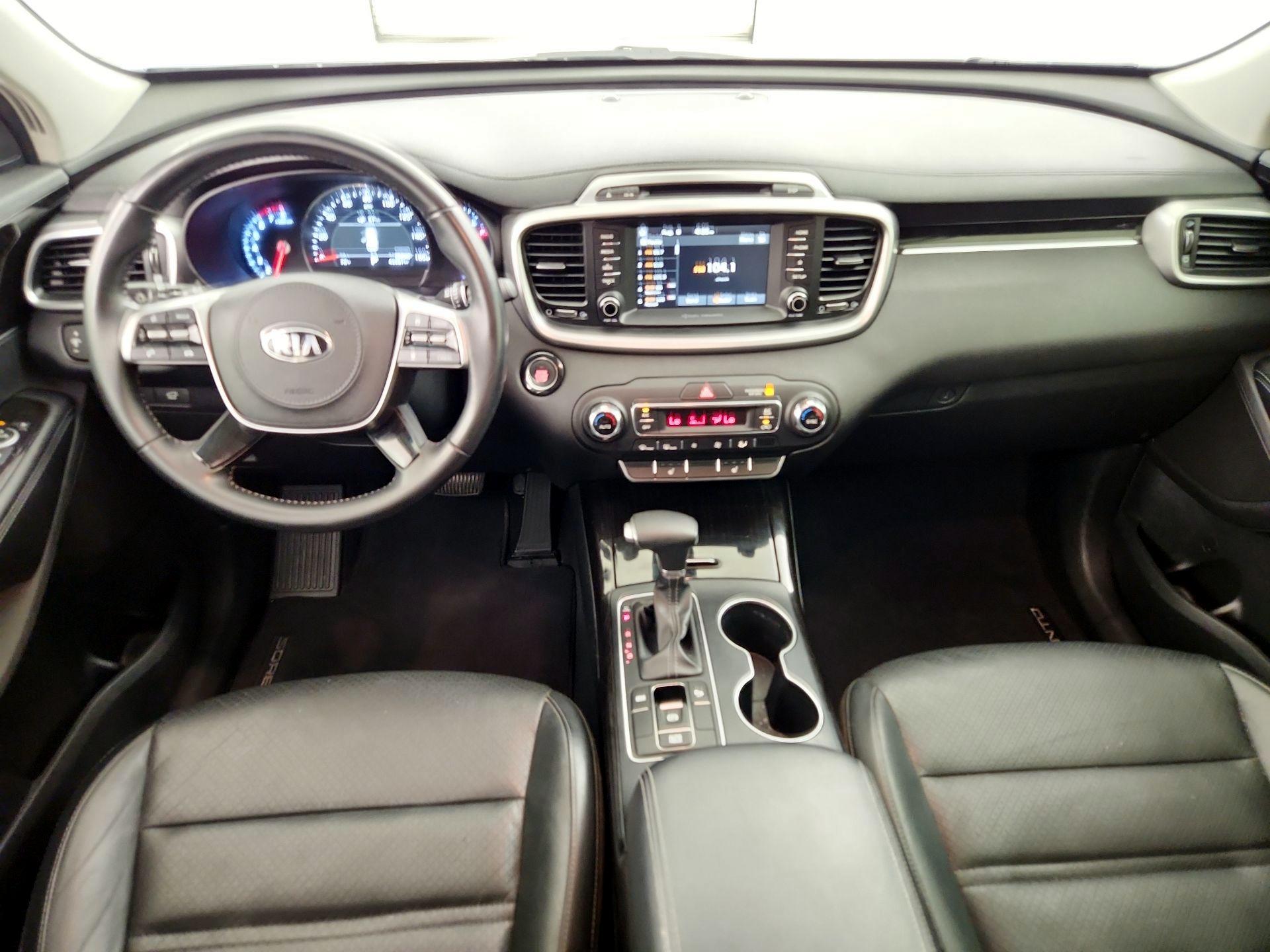 Thumbnail: 2019 Kia Sorento - 9