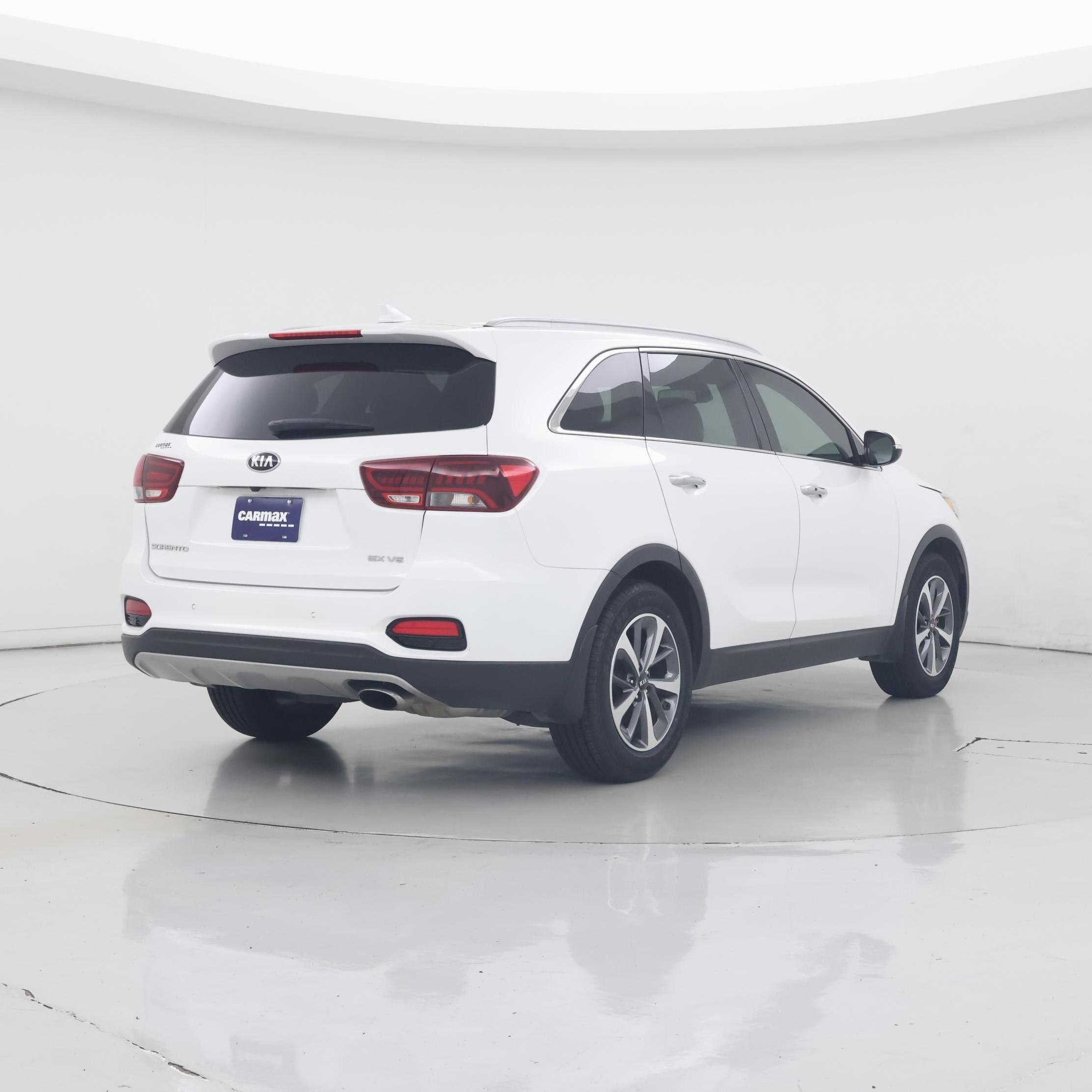 Thumbnail: 2019 Kia Sorento - 8