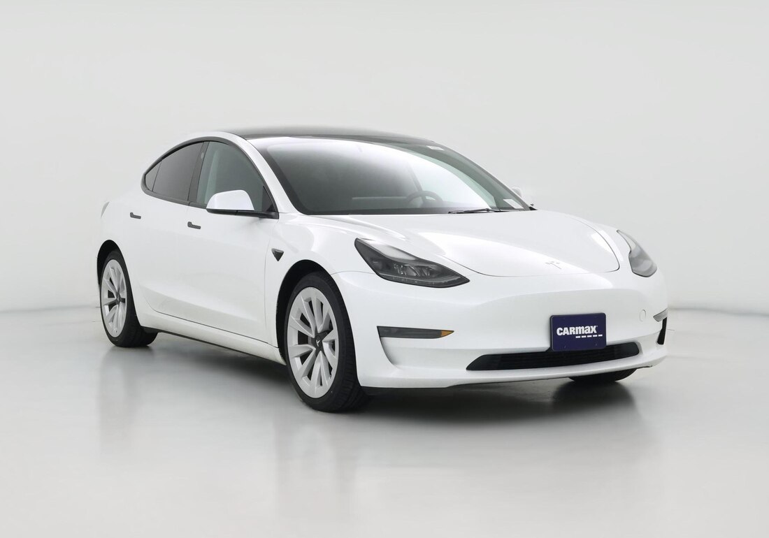 2023 Tesla Model 3 Rear-Wheel Drive in White — CarMax photo