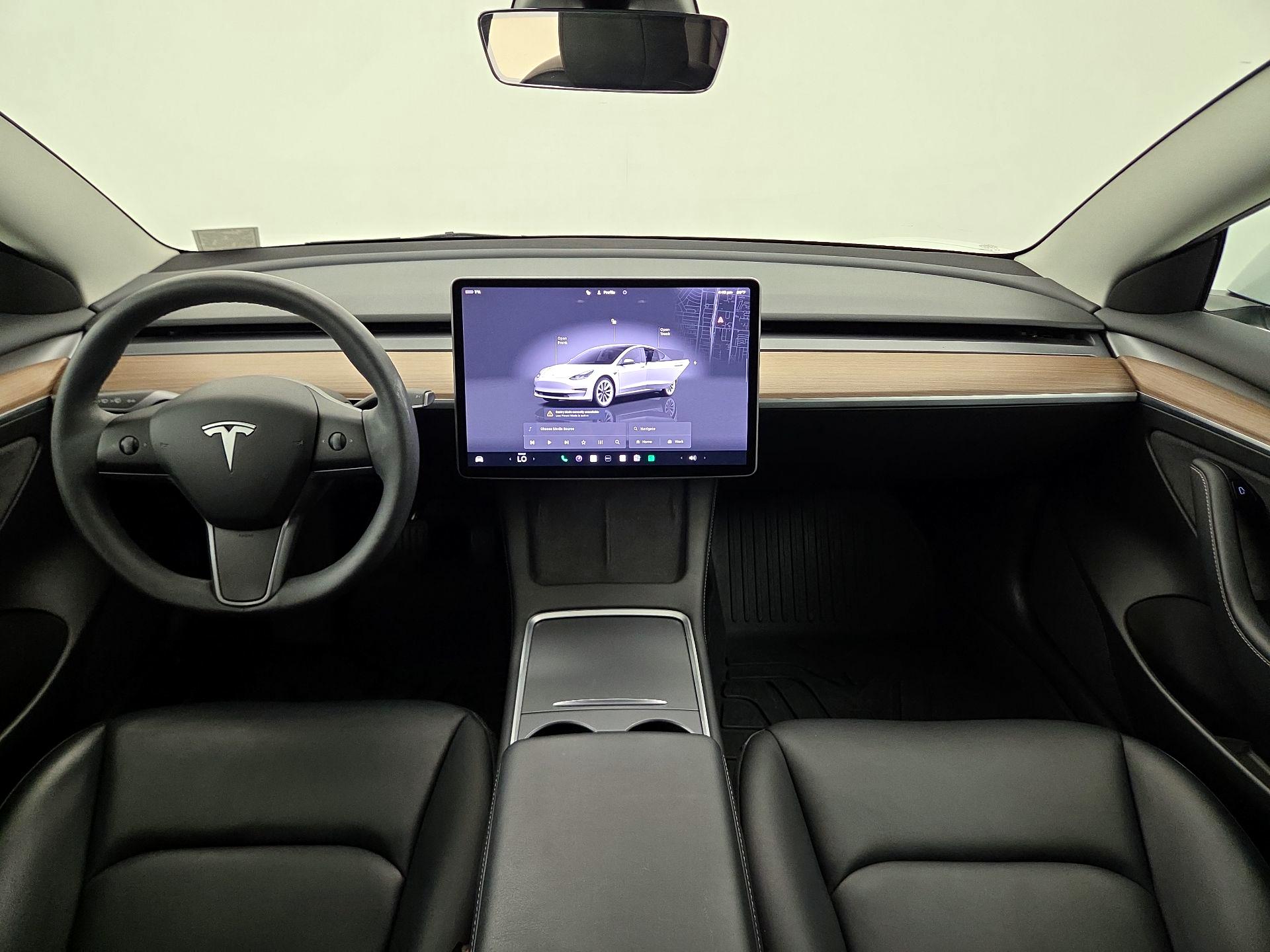 Thumbnail: 2023 Tesla Model 3 - 9
