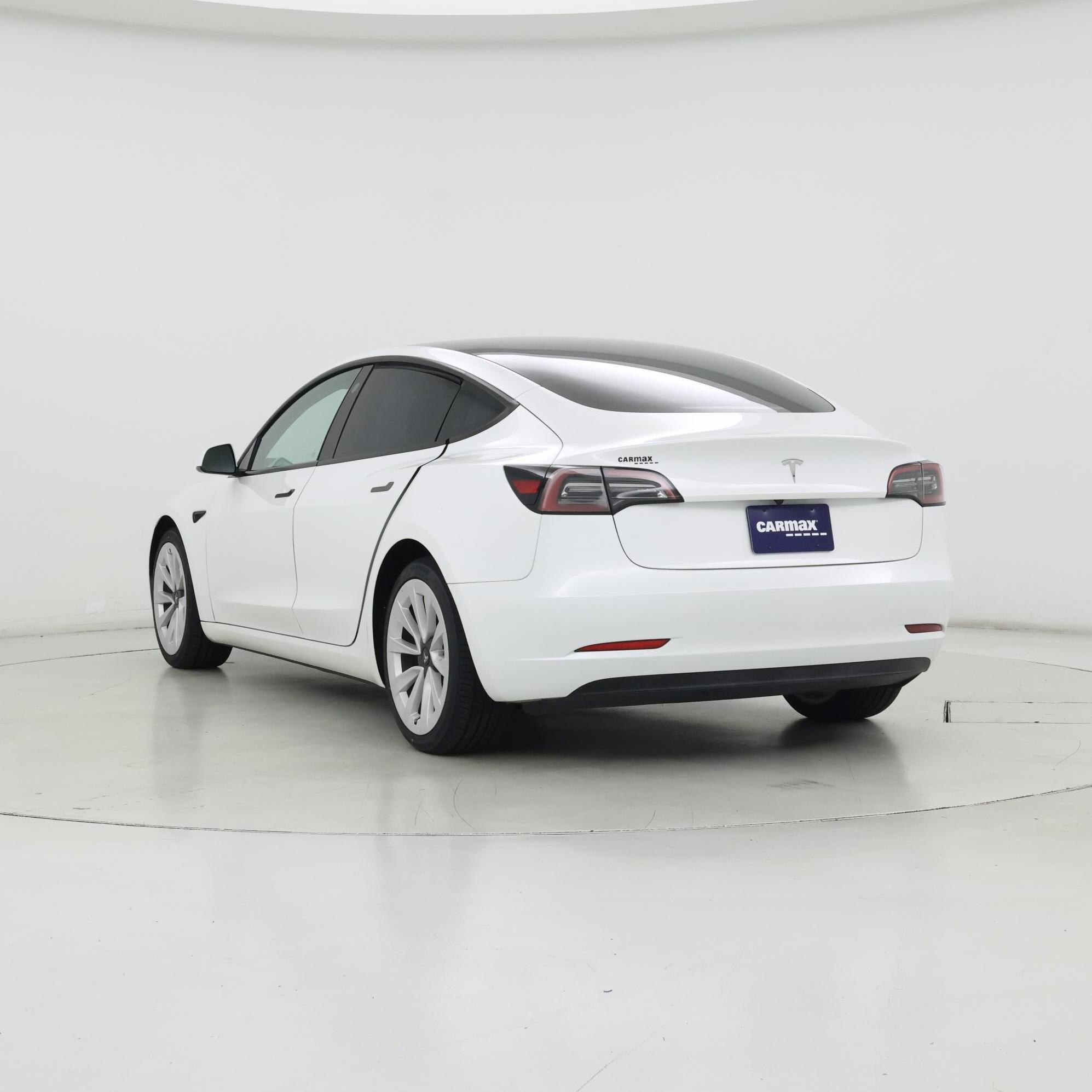 Thumbnail: 2023 Tesla Model 3 - 2