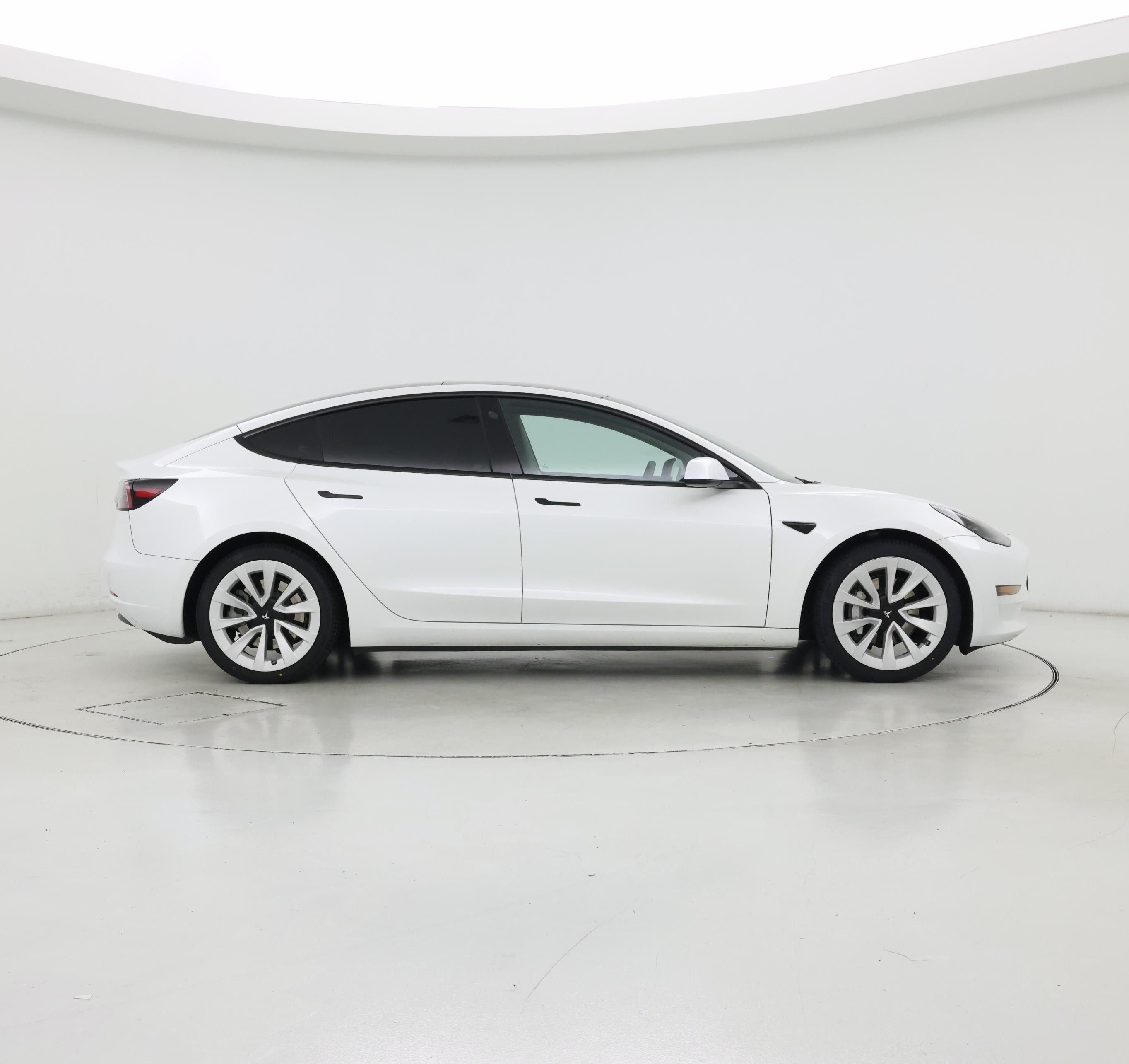 Thumbnail: 2023 Tesla Model 3 - 7
