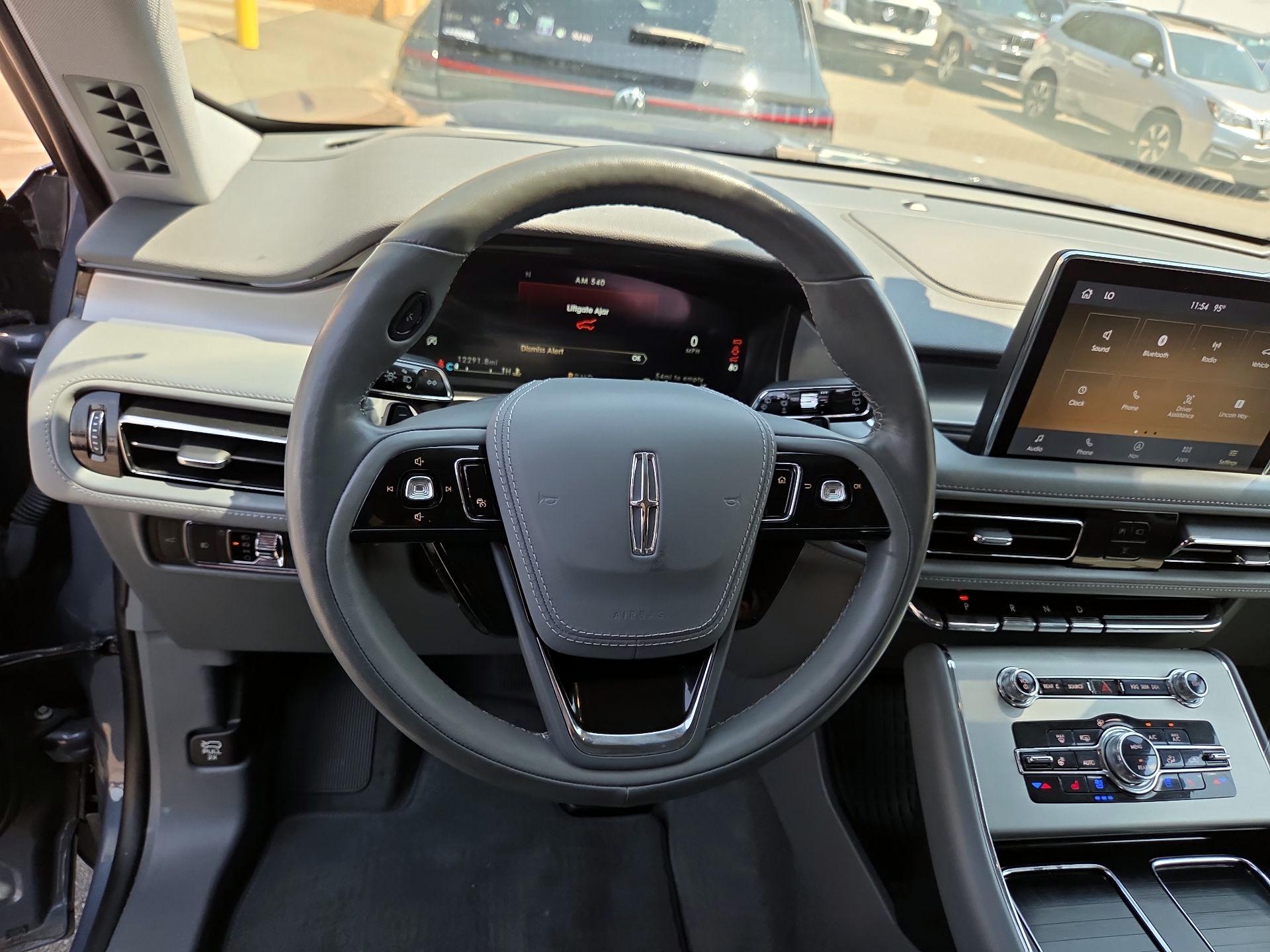 Thumbnail: 2021 Lincoln Aviator - 10