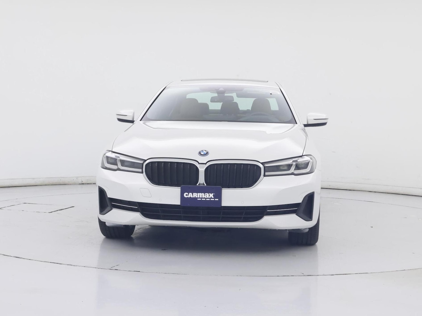 2023 BMW 5 Series 530e - Photo 6