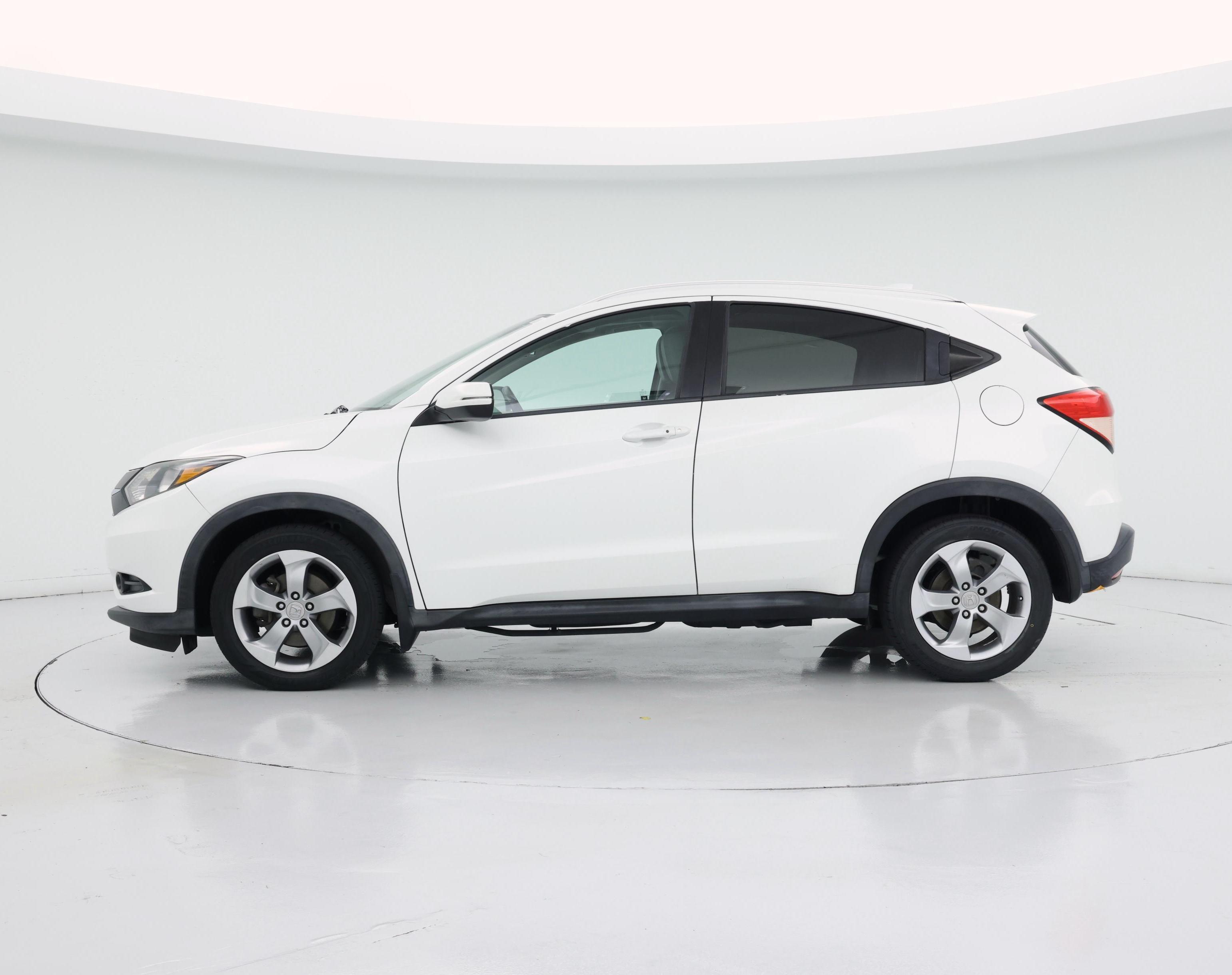 Thumbnail: 2017 Honda HR-V - 3