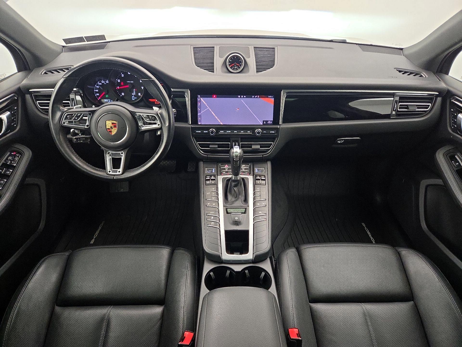 Thumbnail: 2021 Porsche Macan - 9