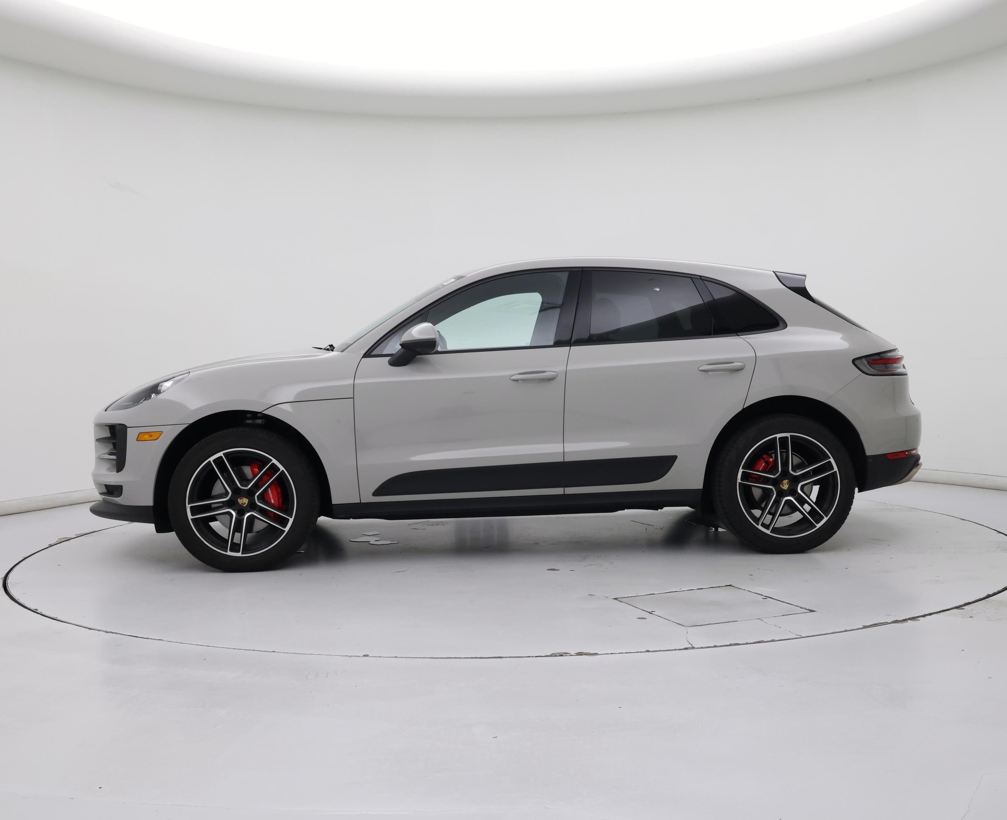 Thumbnail: 2021 Porsche Macan - 3