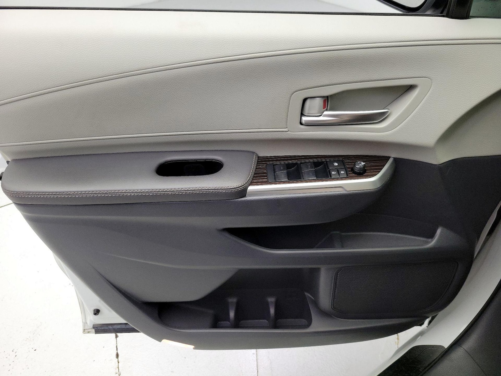 2024 Toyota Sienna XLE - Photo 13