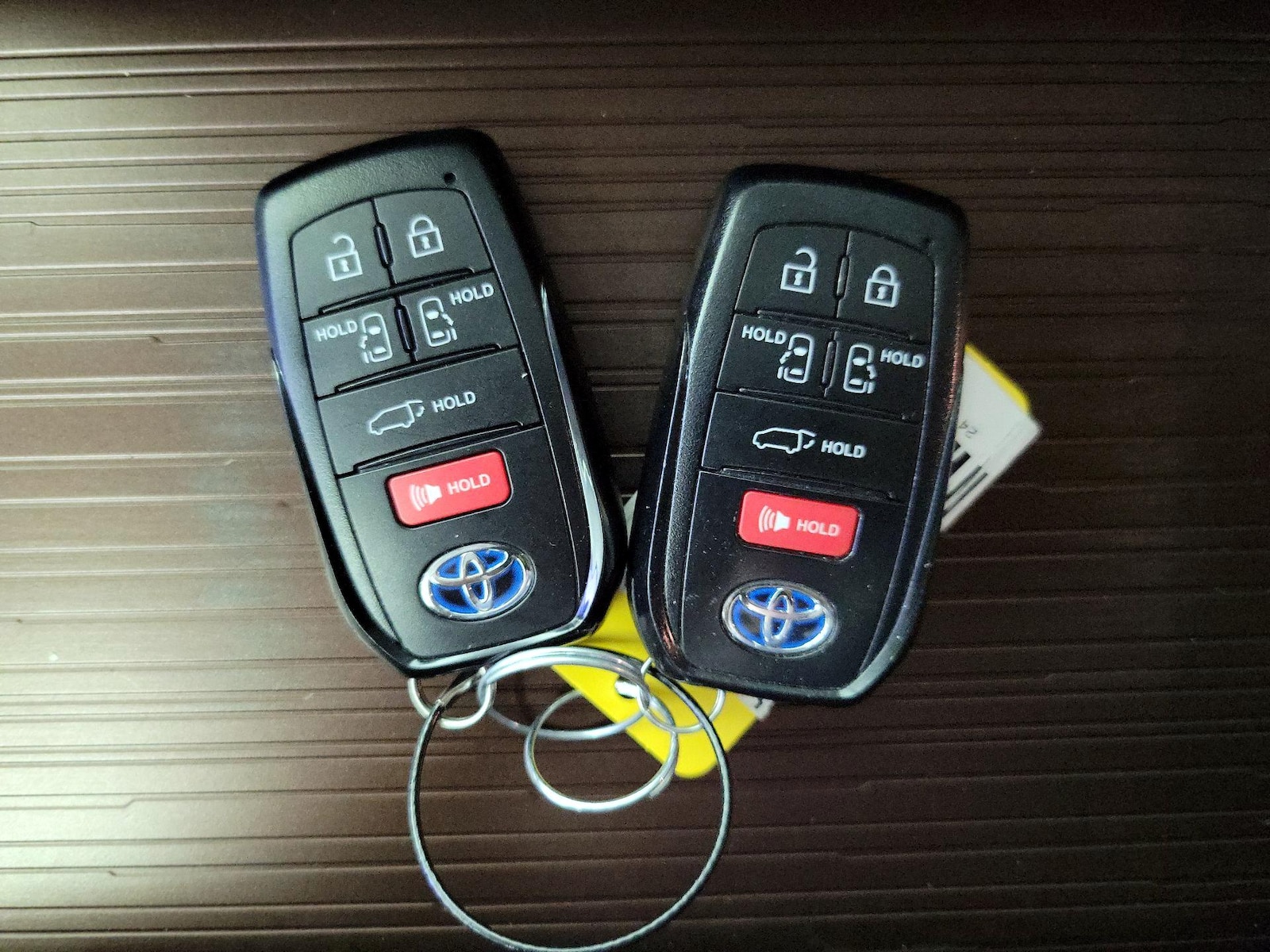 2024 Toyota Sienna XLE - Photo 27