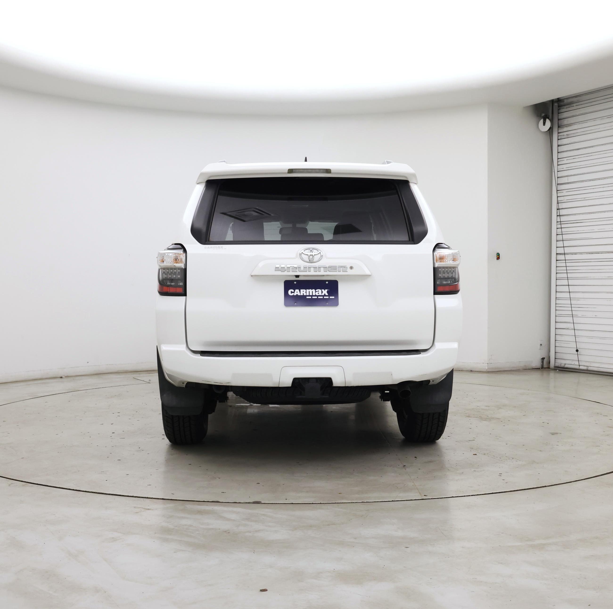 Thumbnail: 2016 Toyota 4Runner - 6