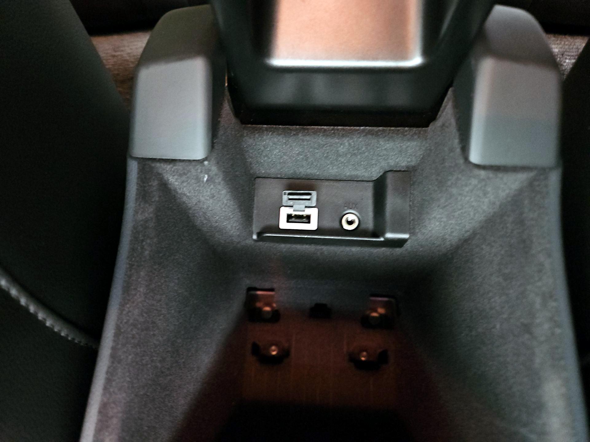 Thumbnail: 2015 Volvo S60 - 19