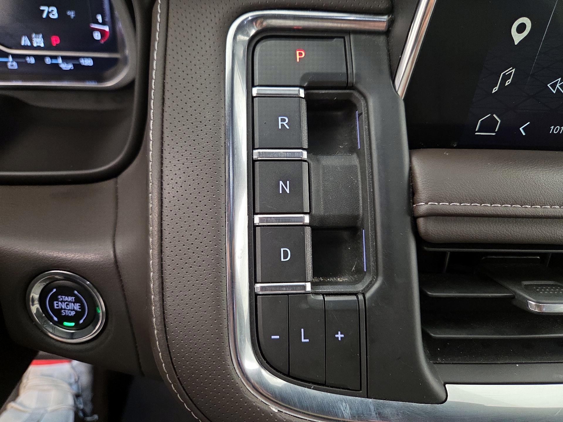 Thumbnail: 2023 GMC Yukon - 17