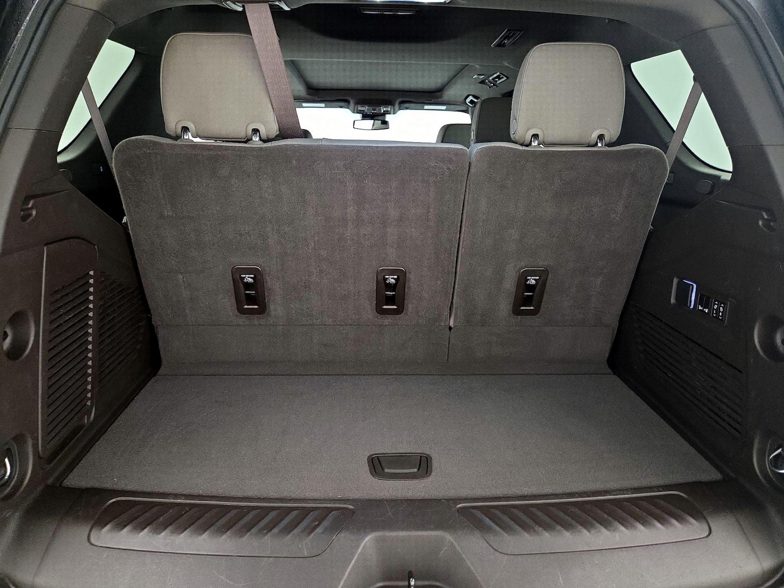 2023 GMC Yukon SLT - Photo 22