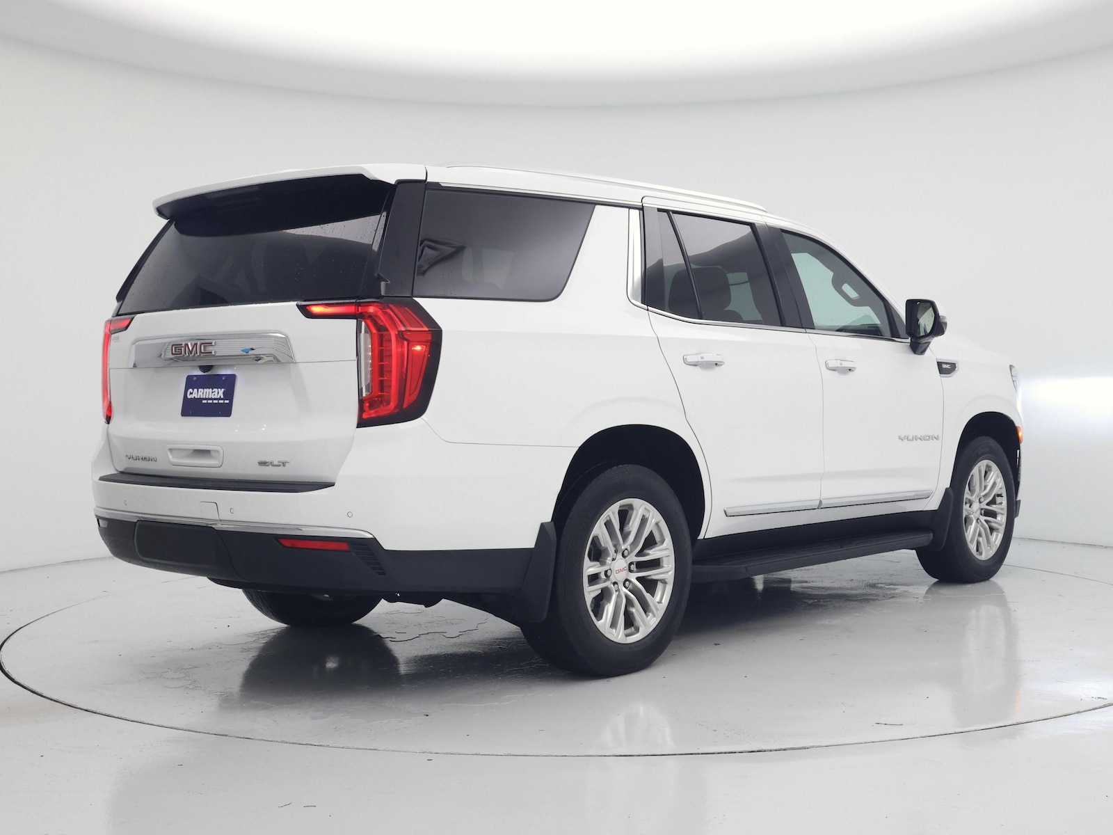 2023 GMC Yukon SLT - Photo 9