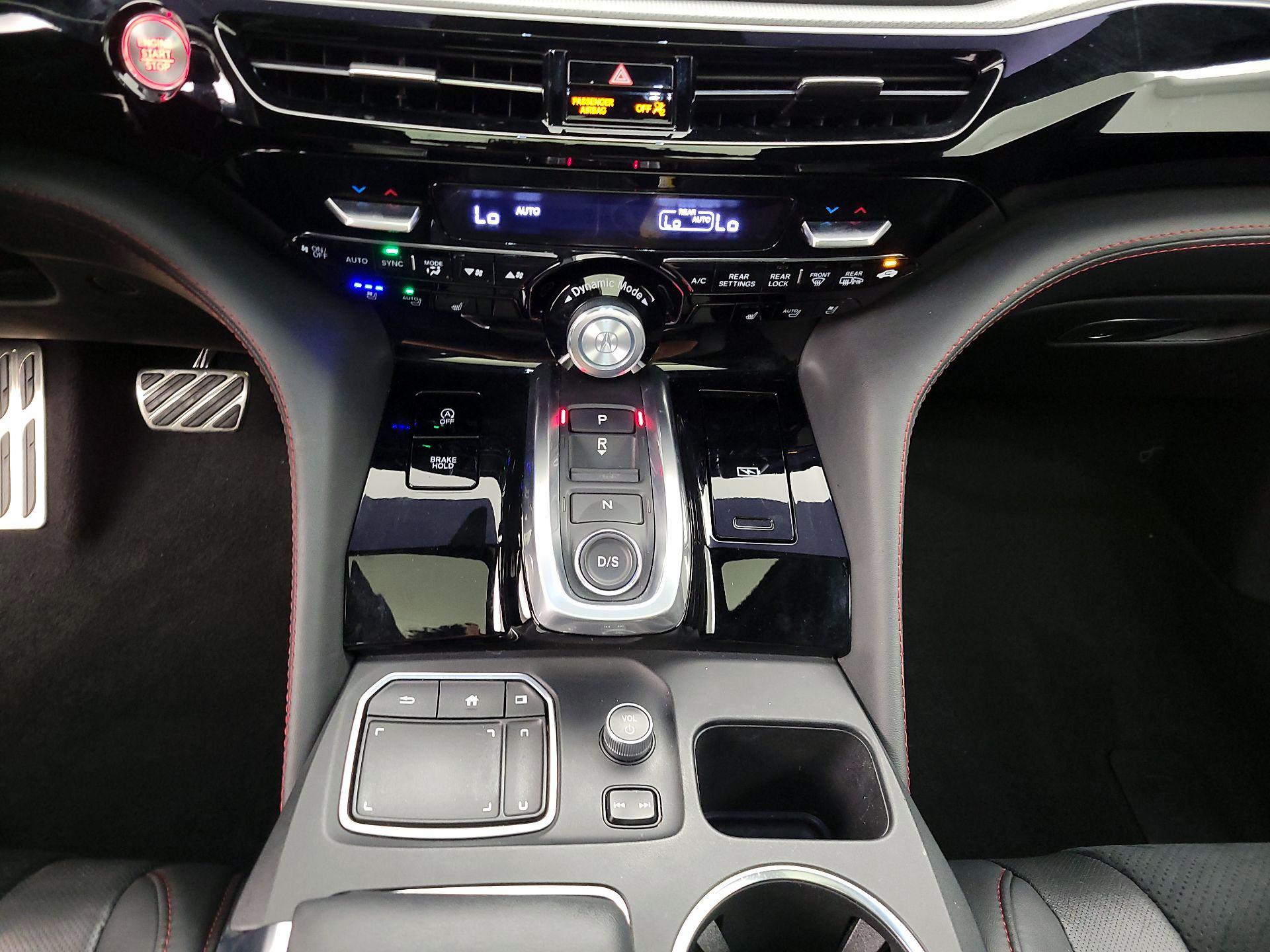 Thumbnail: 2022 Acura MDX - 16