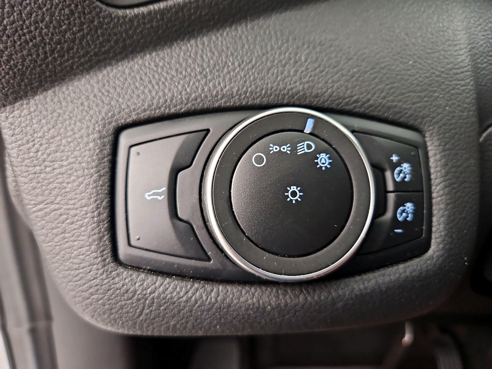 Thumbnail: 2018 Ford Escape - 13