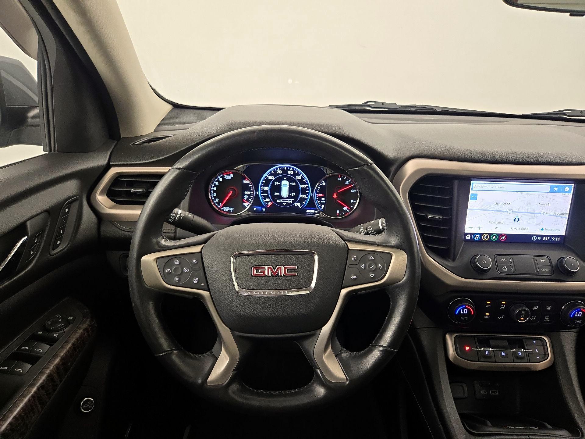 Thumbnail: 2022 GMC Acadia - 10