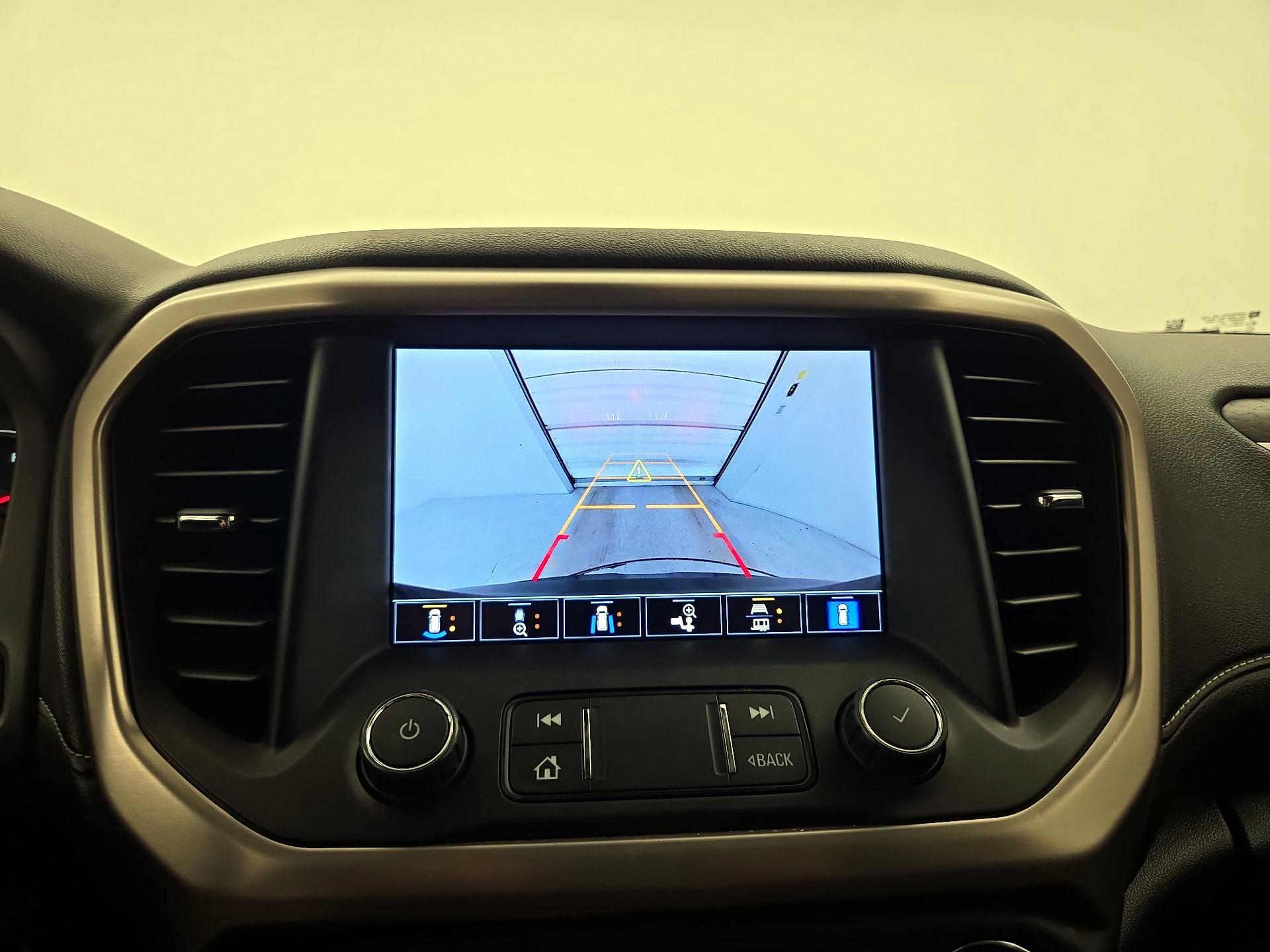 Thumbnail: 2022 GMC Acadia - 15