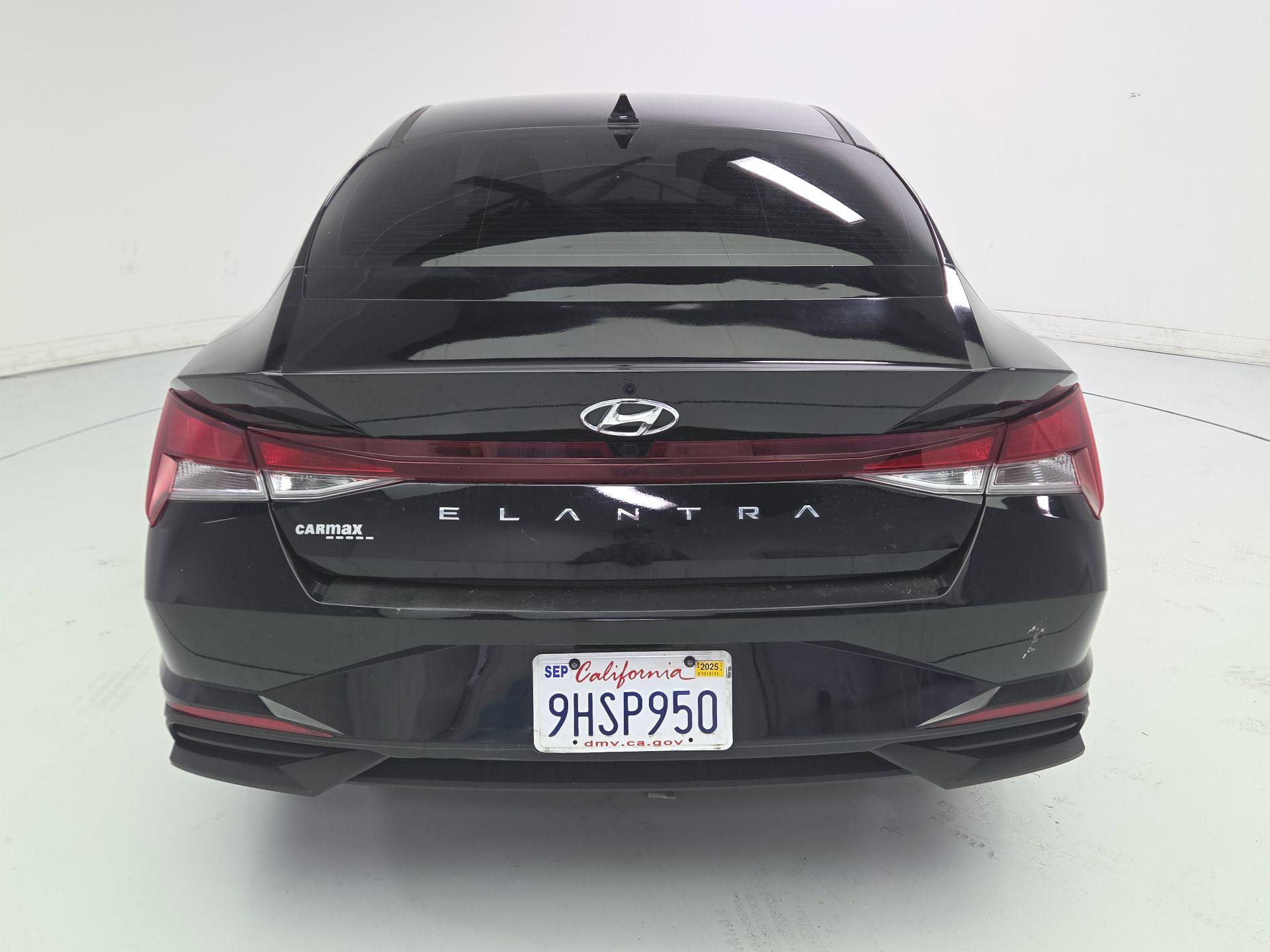 Thumbnail: 2023 Hyundai Elantra - 6
