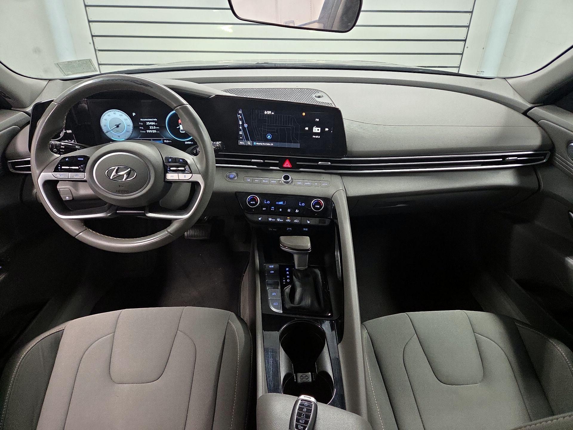 Thumbnail: 2023 Hyundai Elantra - 8