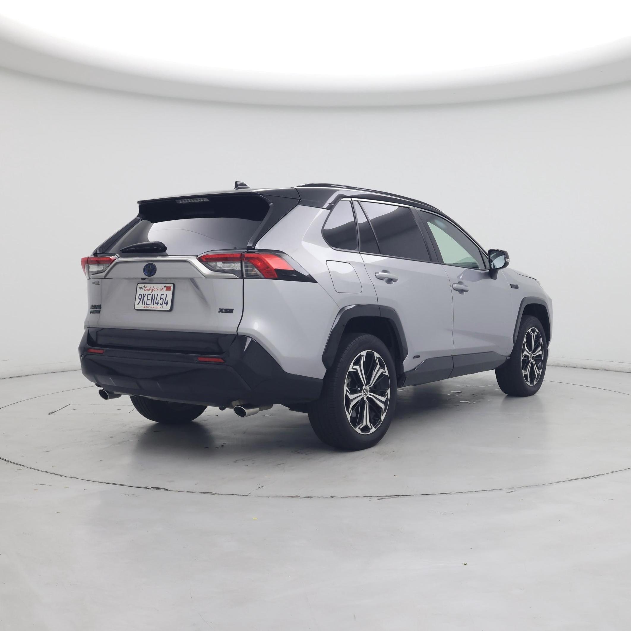 Thumbnail: 2023 Toyota RAV4 - 8