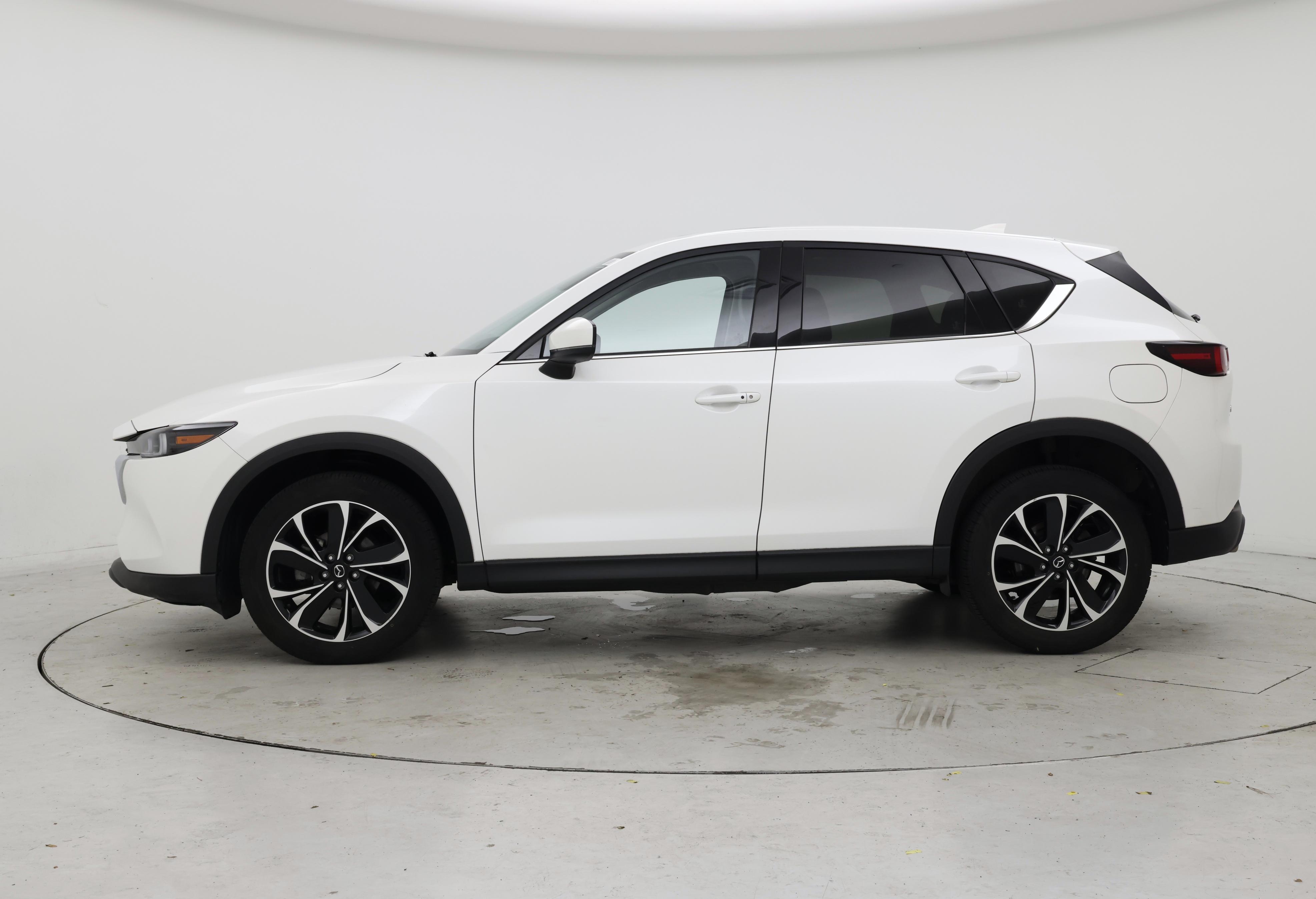 Thumbnail: 2022 Mazda CX-5 - 3