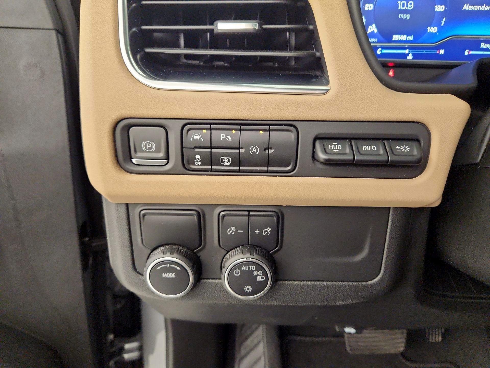 Thumbnail: 2023 Chevrolet Tahoe - 11