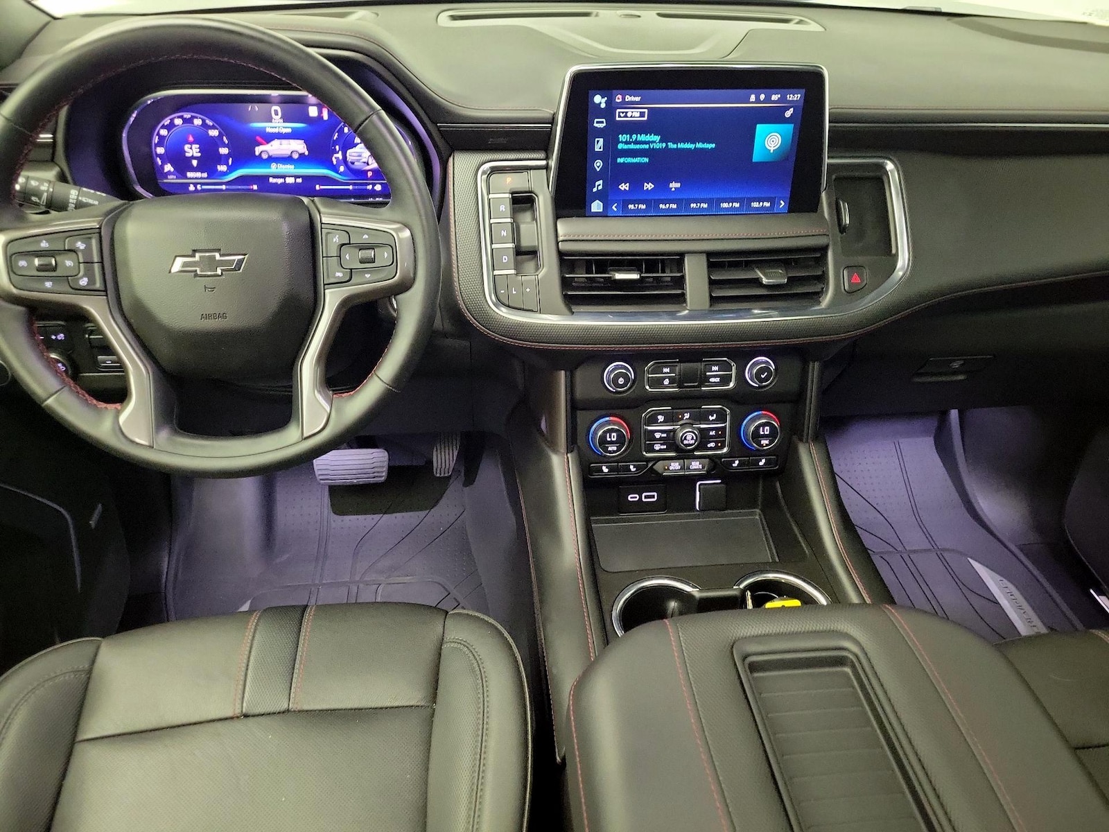 2023 Chevrolet Suburban RST - Photo 10
