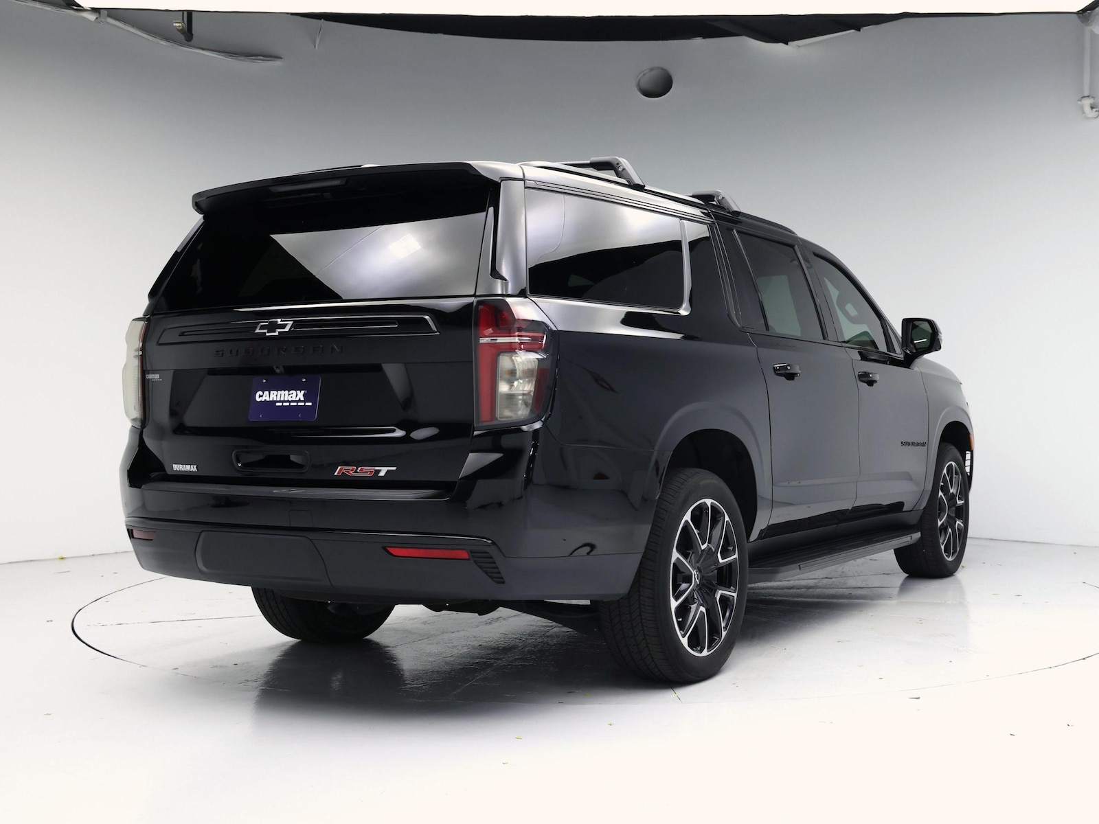 2023 Chevrolet Suburban RST - Photo 9