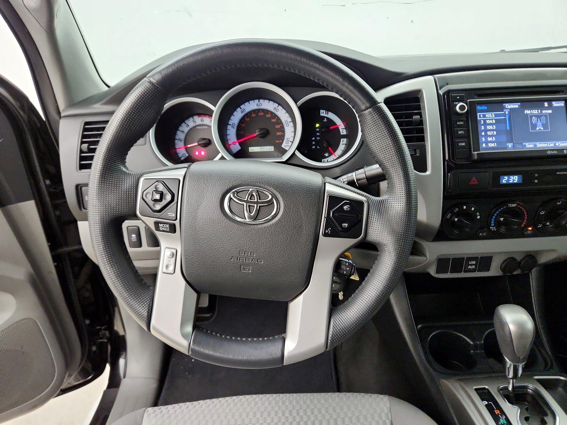 Thumbnail: 2014 Toyota Tacoma - 10