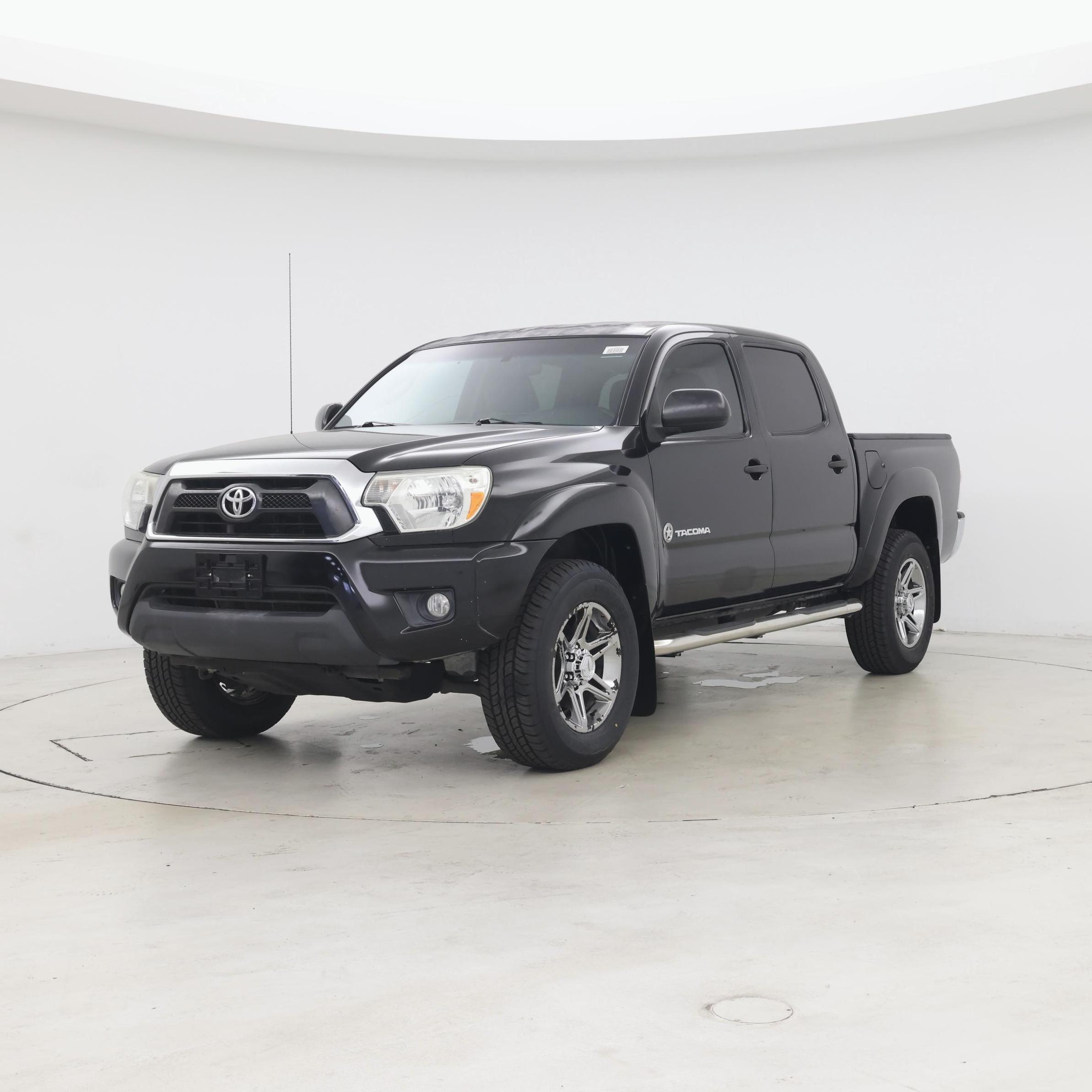 Thumbnail: 2014 Toyota Tacoma - 4