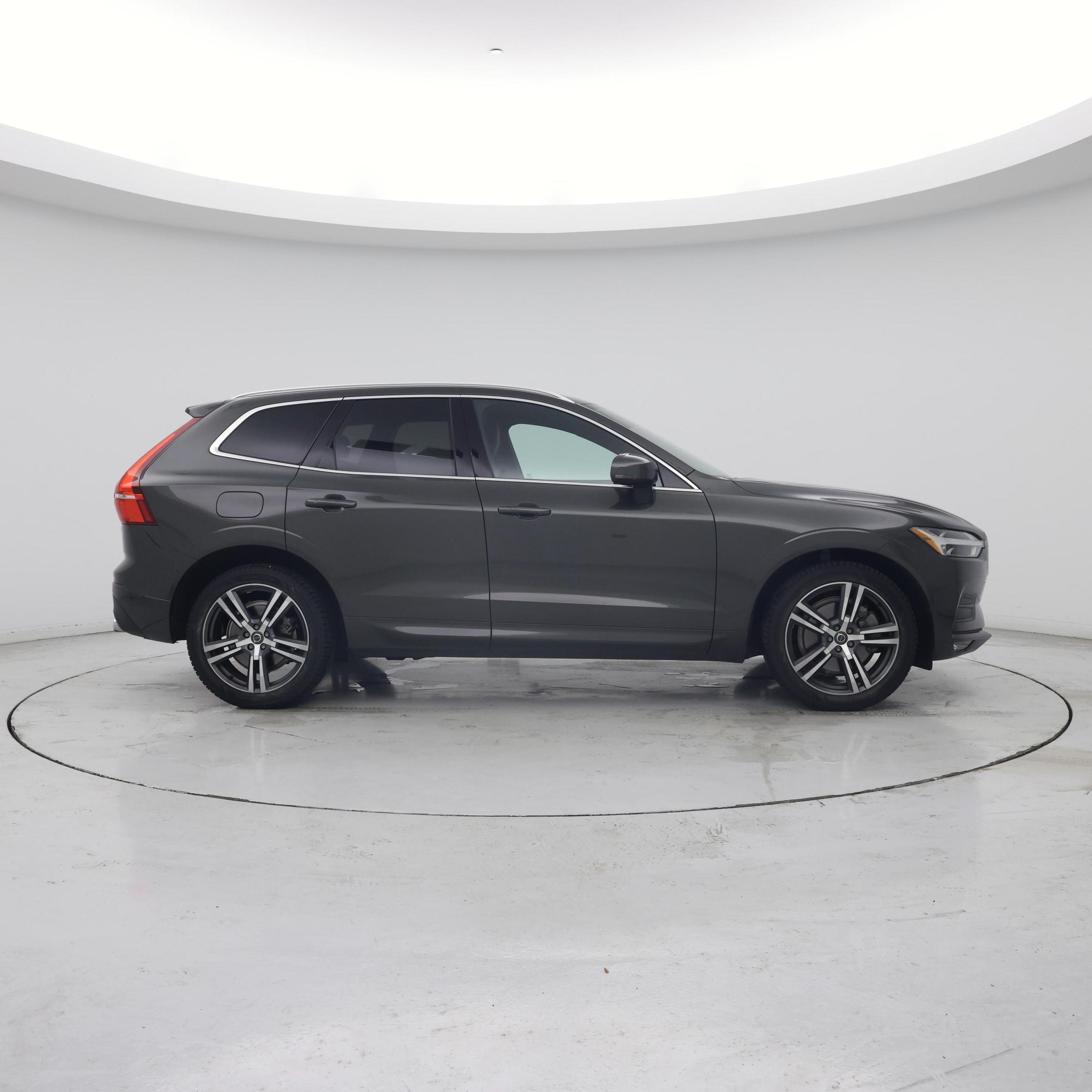 Thumbnail: 2021 Volvo XC60 - 7