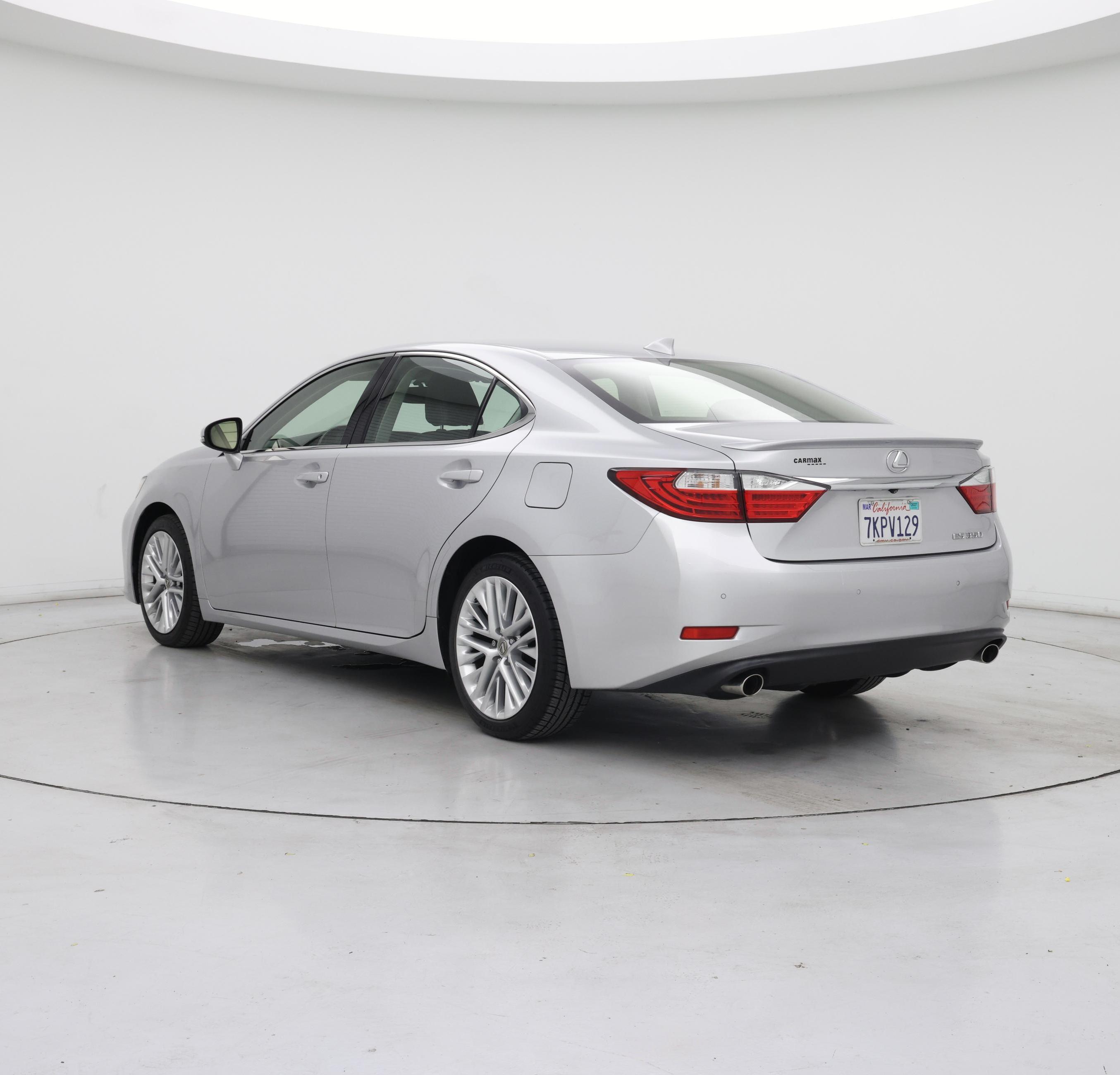 Thumbnail: 2015 Lexus ES - 2