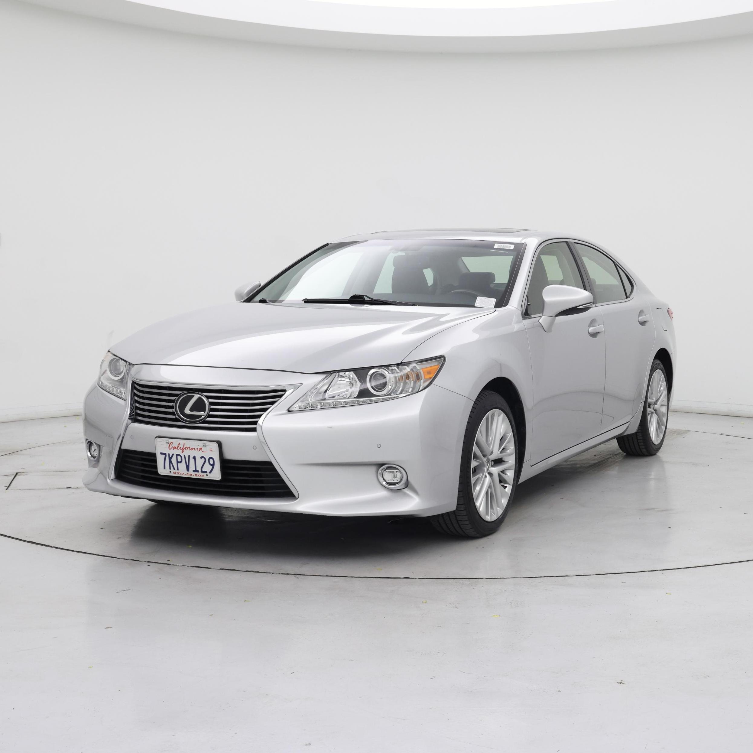 Thumbnail: 2015 Lexus ES - 4