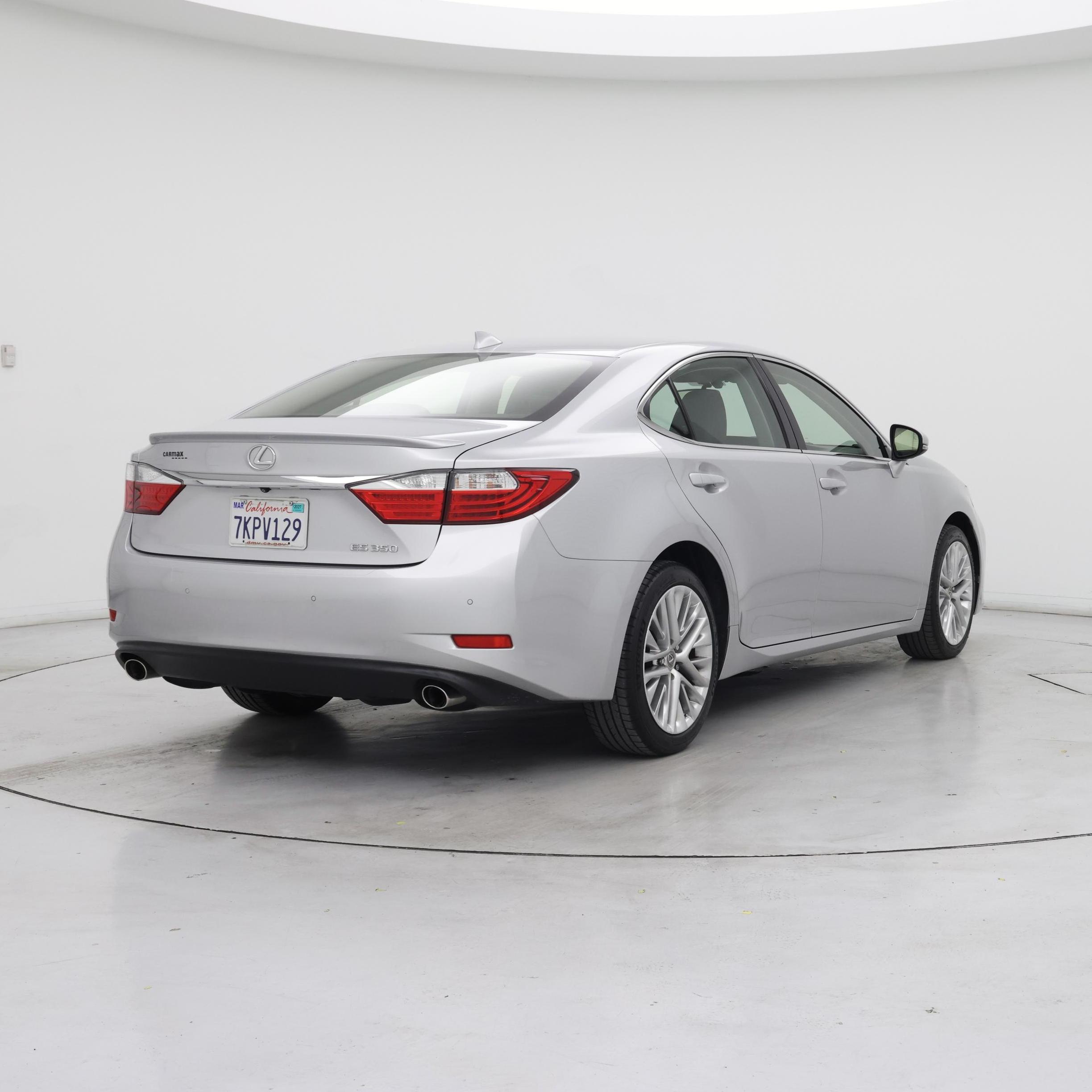 Thumbnail: 2015 Lexus ES - 8