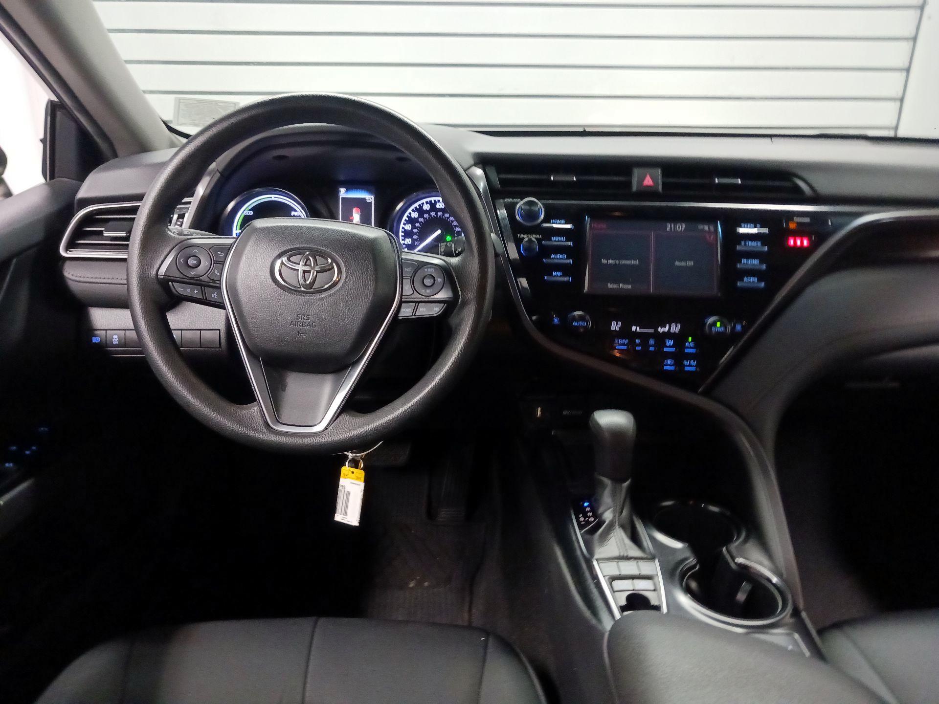 Thumbnail: 2019 Toyota Camry - 8