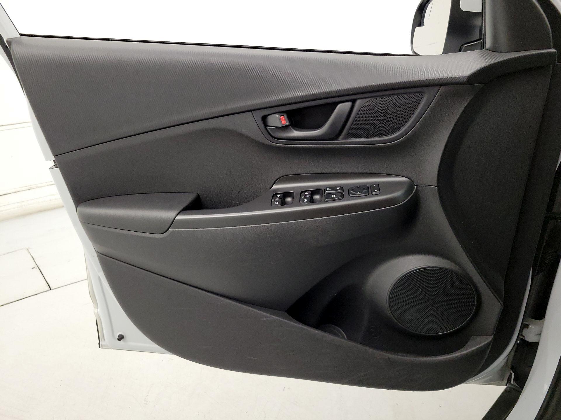 Thumbnail: 2019 Hyundai Kona - 12