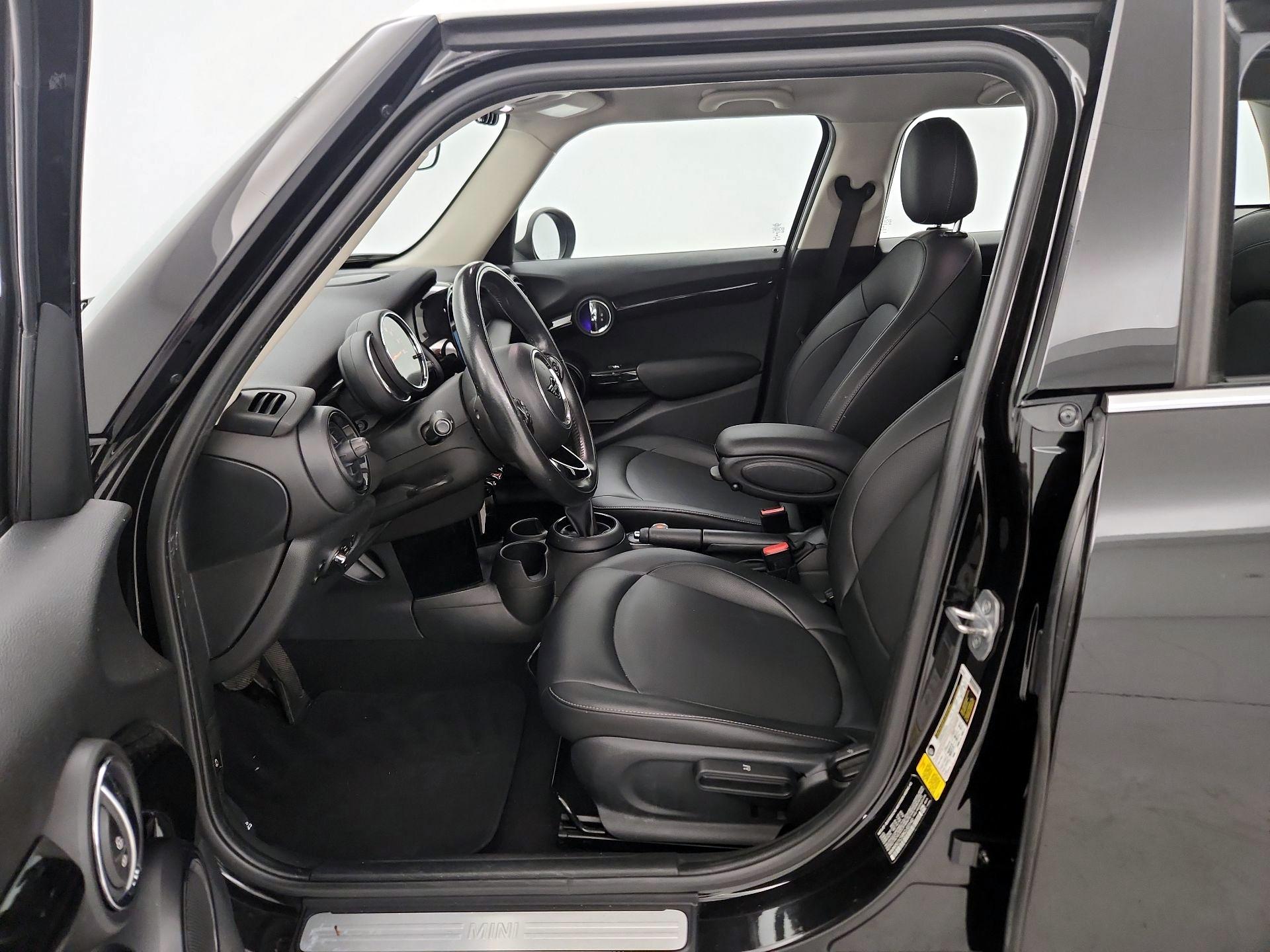Thumbnail: 2019 MINI Cooper Hardtop - 11