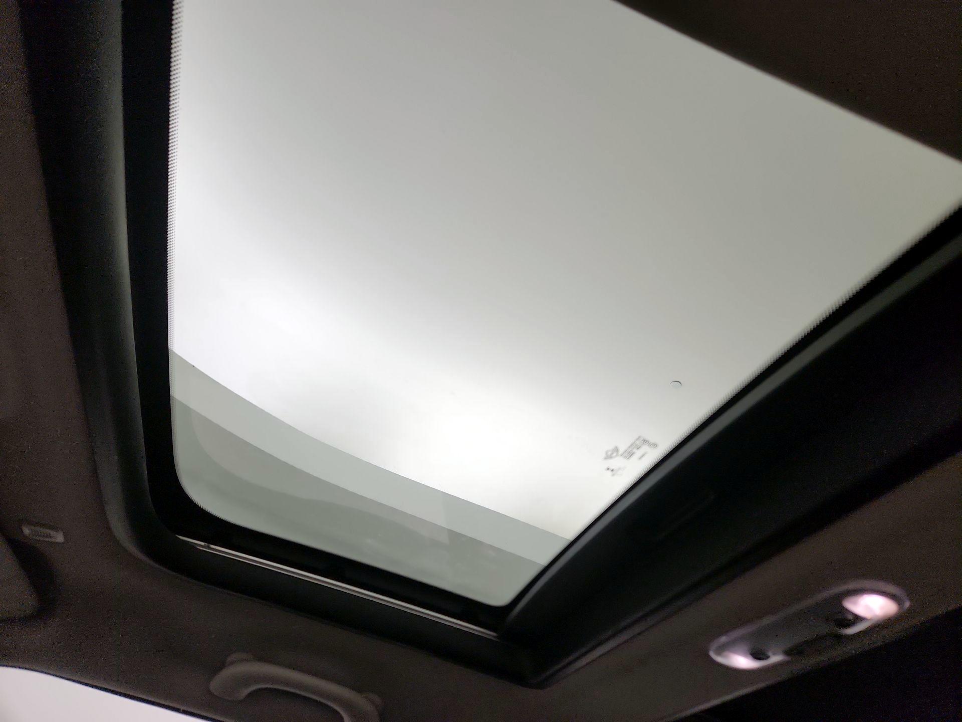 Thumbnail: 2019 MINI Cooper Hardtop - 19