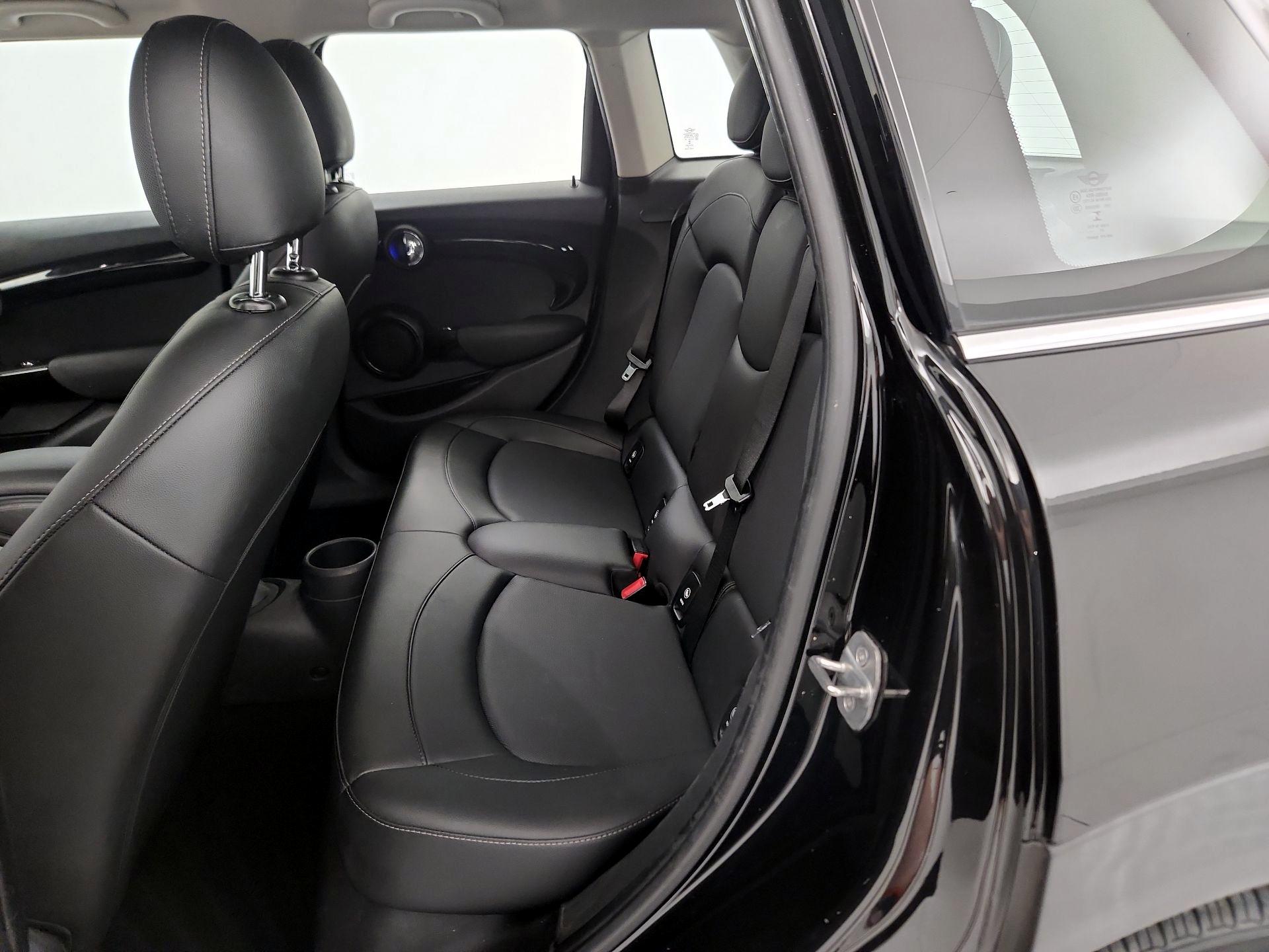 Thumbnail: 2019 MINI Cooper Hardtop - 20