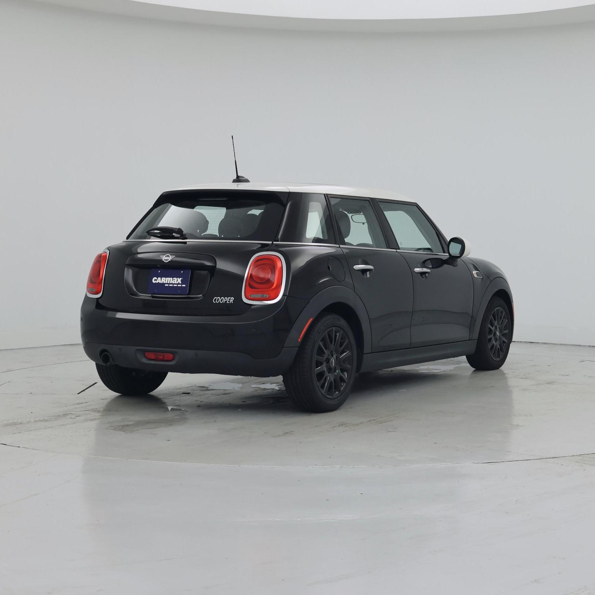 Thumbnail: 2019 MINI Cooper Hardtop - 8